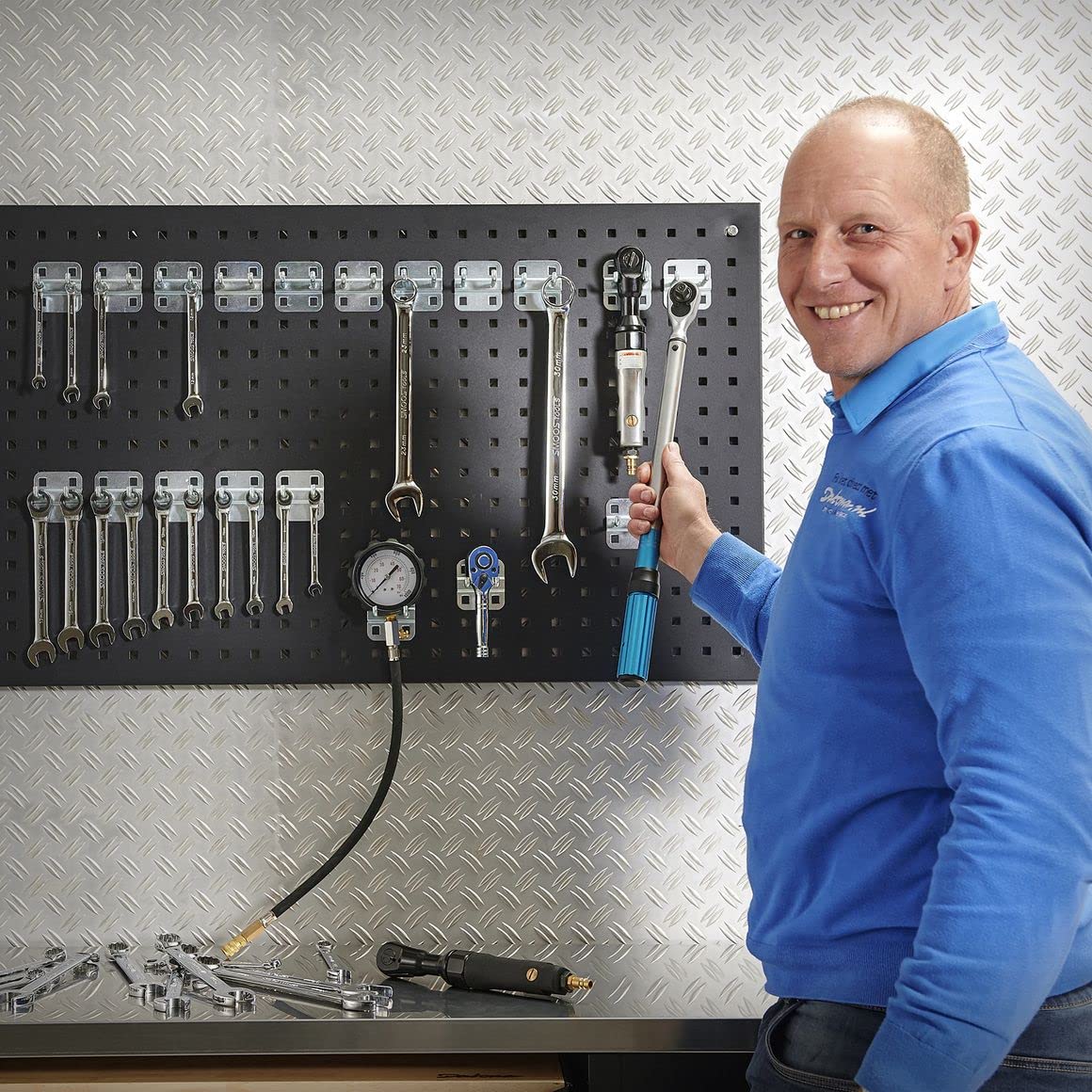 Datona doppelte Werkzeughaken 5 cm im 20er-Set aus verzinktem Stahl für Lochwände, kratz- und rostbeständig