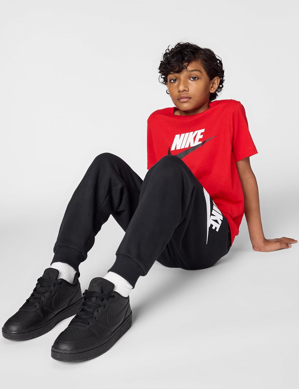 Nike Unisex Big Kids' Club Fleece Joggers - Boys and Girls Pants - Image 2