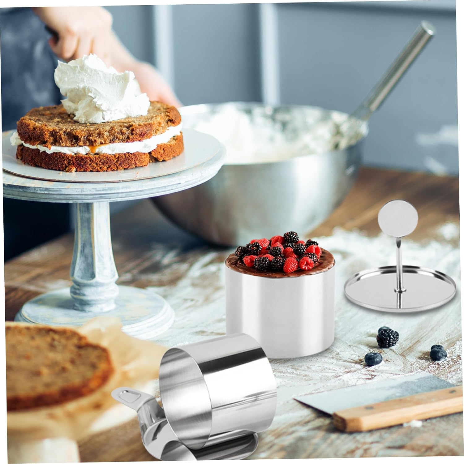 Cake Ring and Dessert Rings Set 6 Pcs Mousse Rings with Pusher and Plate 3 Inch Small Stainless Steel Cheesecake Mould Baking Tools for DIY Desserts Crumpet