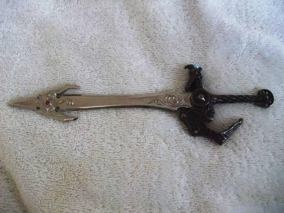 ドラゴンクエストⅤ 天空の剣 1/6モデル ペーパーナイフ 1992 エニックス ドラゴンクエストⅤ 天空の剣 1/6モデル ペーパーナイフ 1992