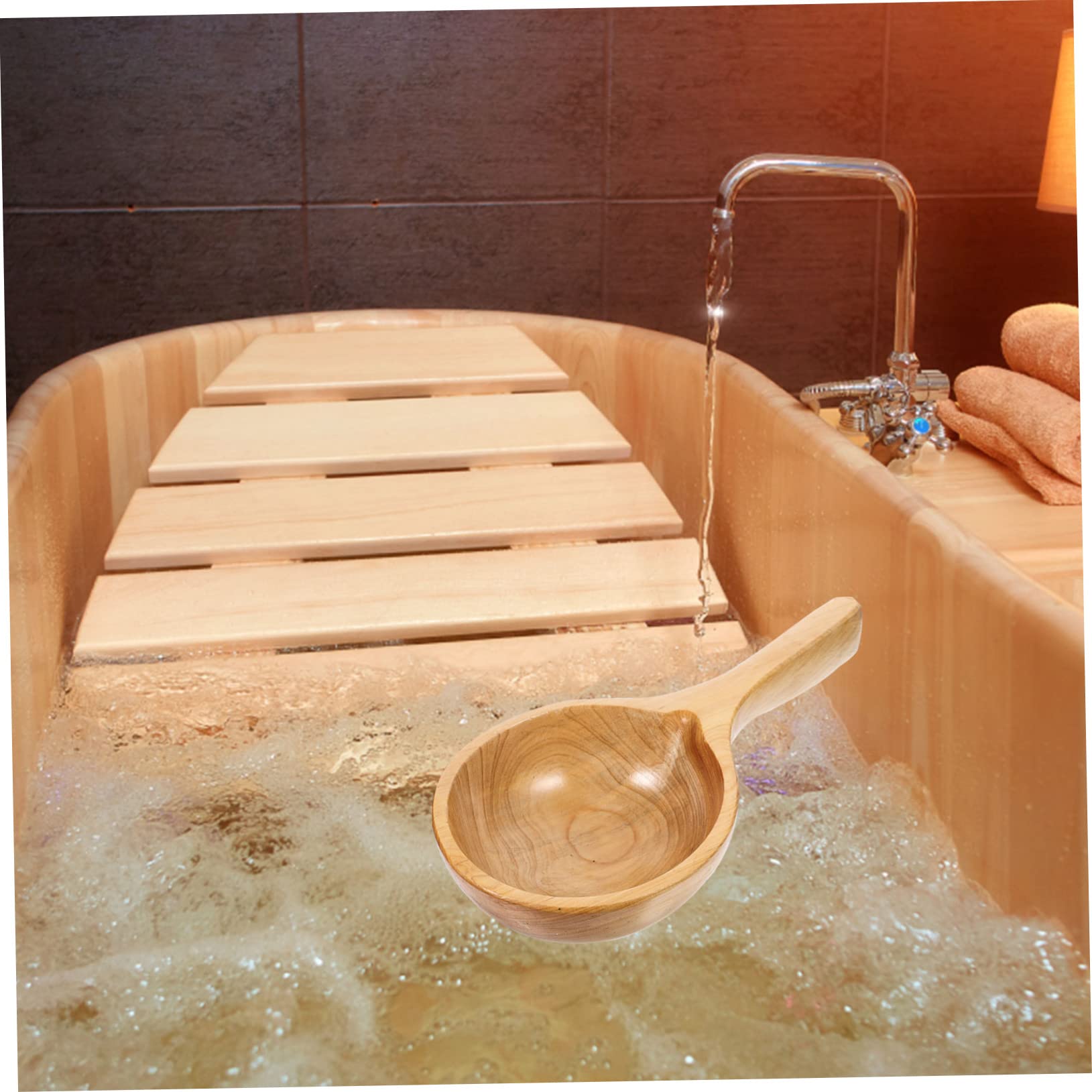 Cucharón de Baño de Madera Color Caqui Diseño Ergonómico