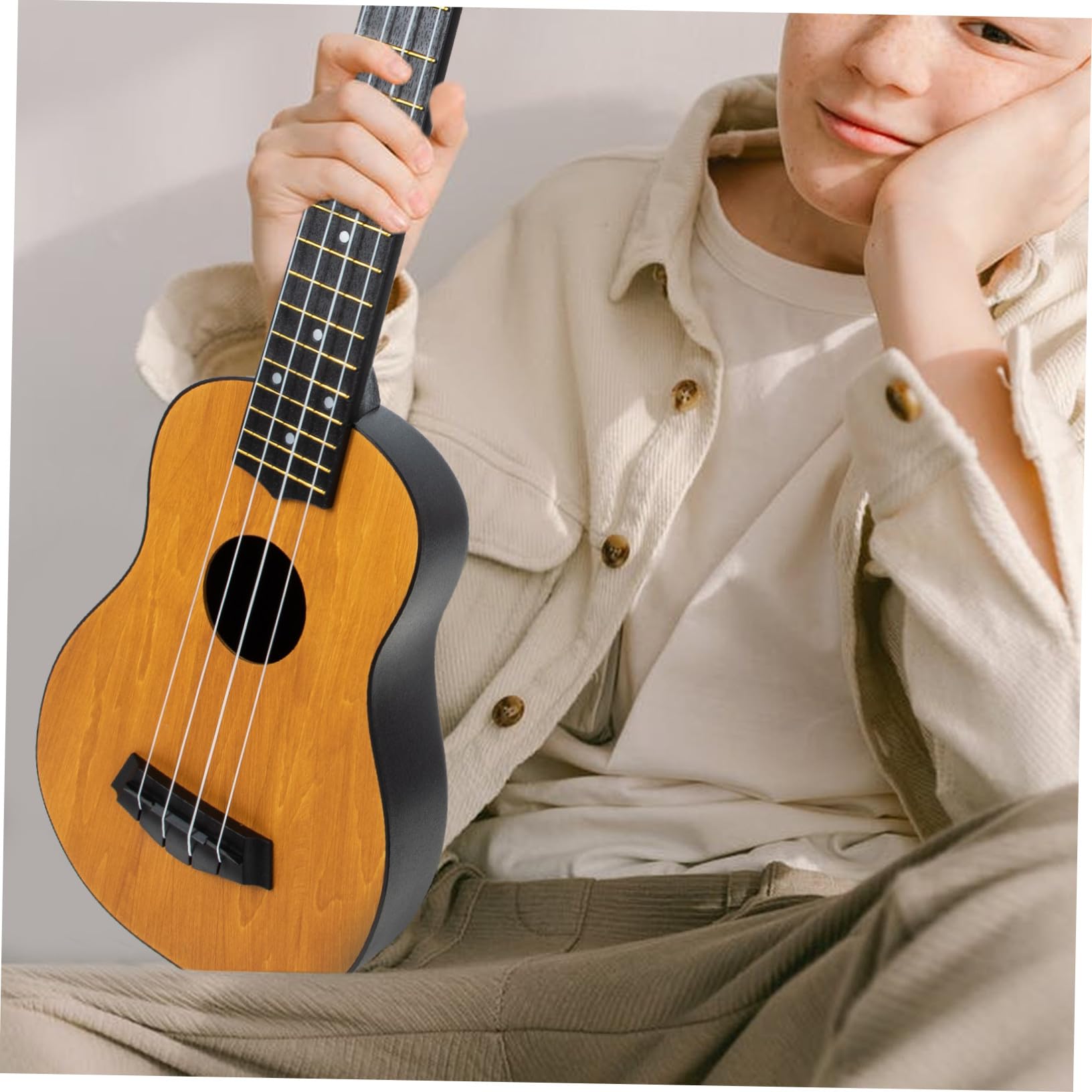 GALPADA Ukulele Acustico Corde Piccolo per Ragazzo Ragazza di Ukulele per Principianti Strumento Musicale Educativo Giocattolo per Ragazzo Ragazza Dorso Arcuato e Suono Pieno