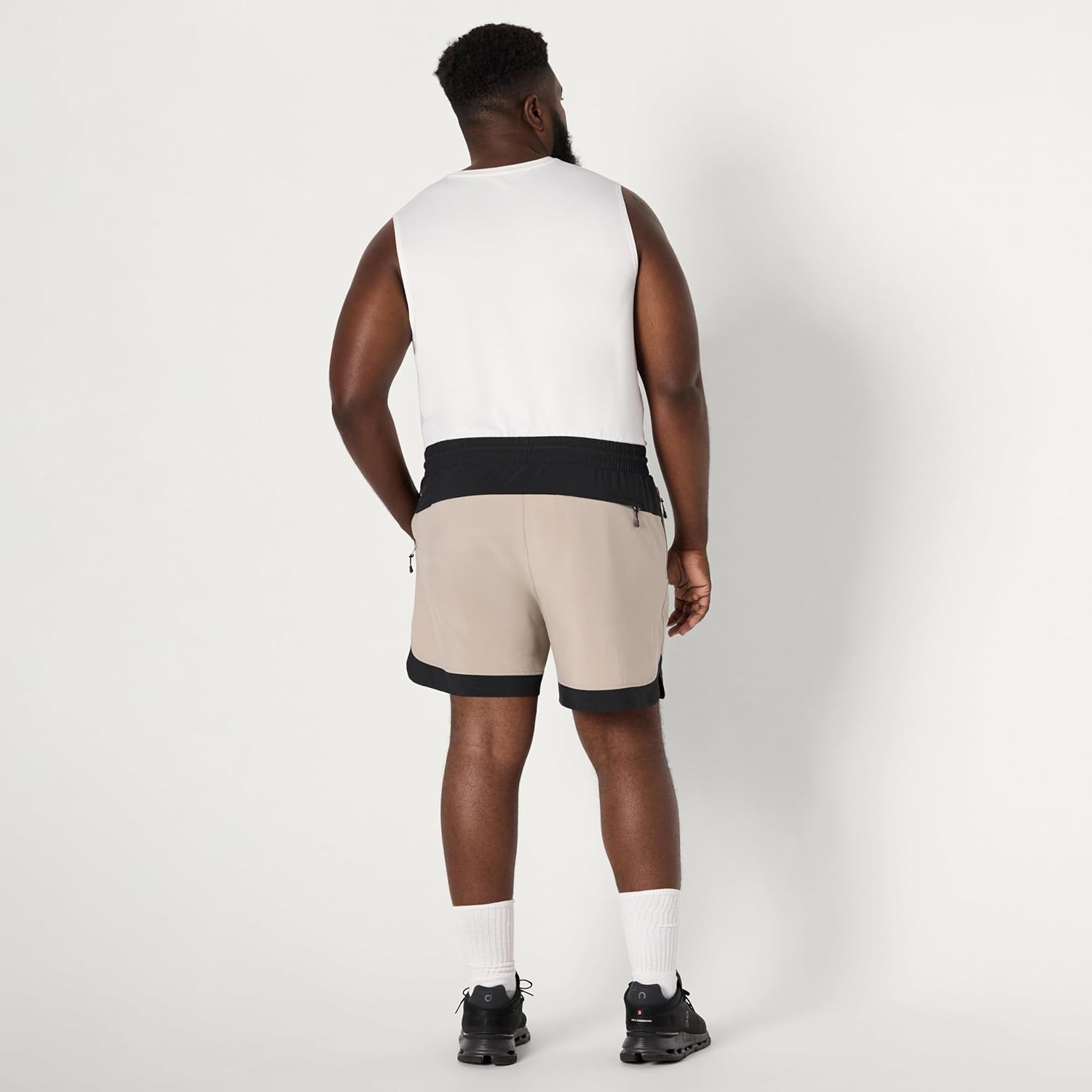 Amazon Essentials Men's Athletic Performance Stretch Contrast Woven Gym Training Short with 6" Inseam - Image 7