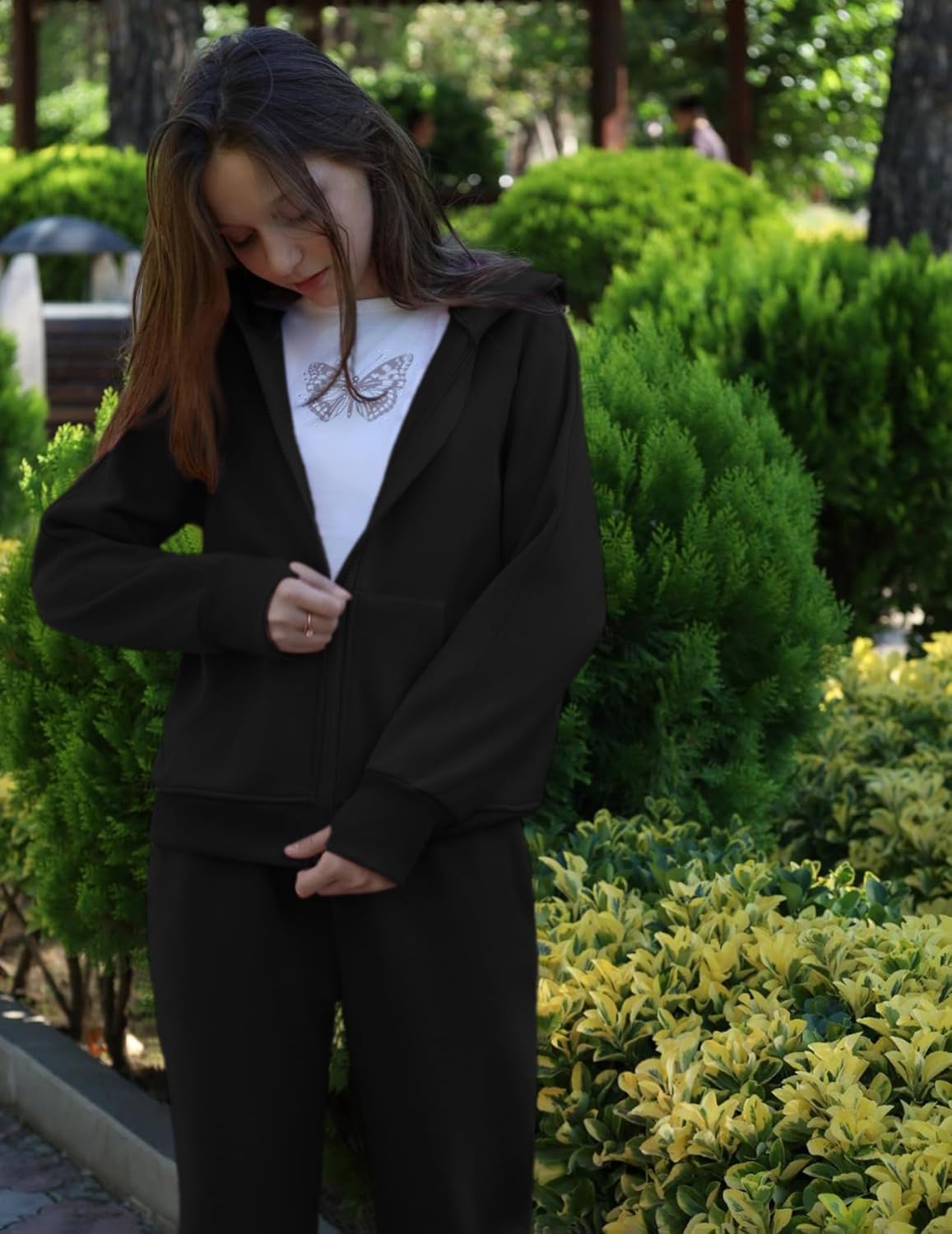 Arshiner Girls 2 Piece Outfit Drop Shoulder Zip Up Hoodies and Sweatpant Clothing Set with Pockets - Image 2