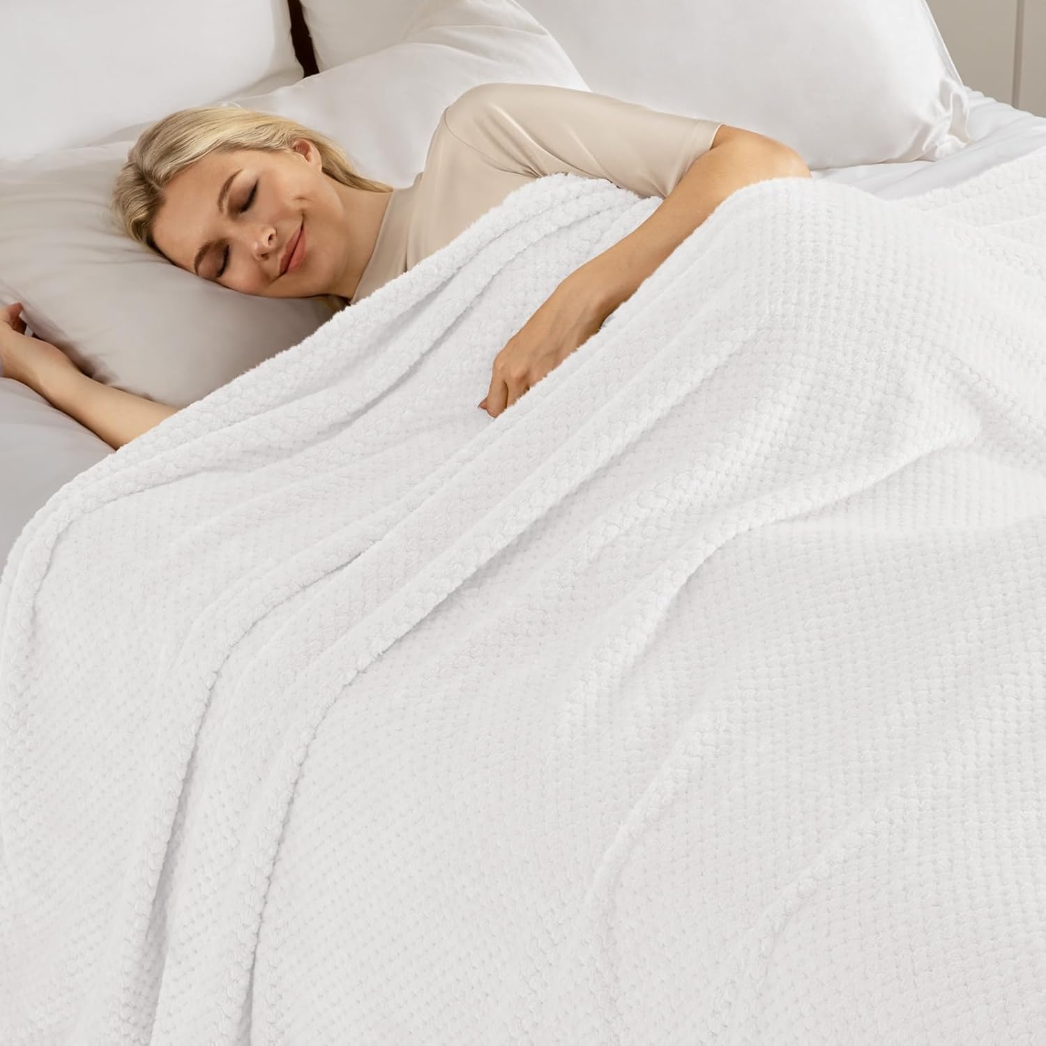 Exclusivo Mezcla Fleece Bed Blanket Queen Size, Super Soft and Warm Blankets for Couch, Sofa and Bed Waffle Textured, Cozy, Fuzzy and Lightweight (Pure White, 90x90 Inches) - Image 4