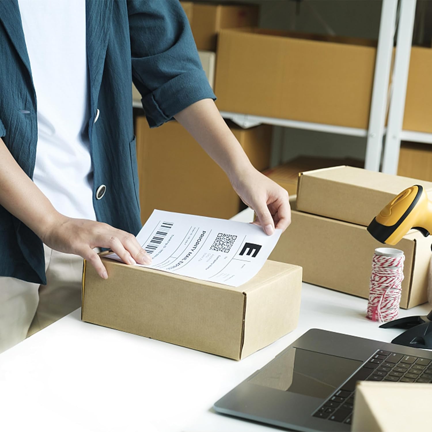 8.5x5.5 Shipping Labels,500 Half Sheet Shipping Labels for Laser and Inkjet Printers.