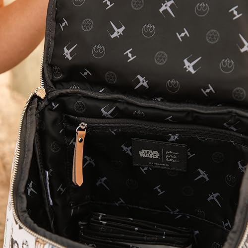 Miniatura 8 de Petunia Pickle Bottom Method Backpack  Baby Bag  Baby Diaper Bag for Parents  Baby Backpack Diaper Bag  Disney Mickey & Friends Good Times Collection