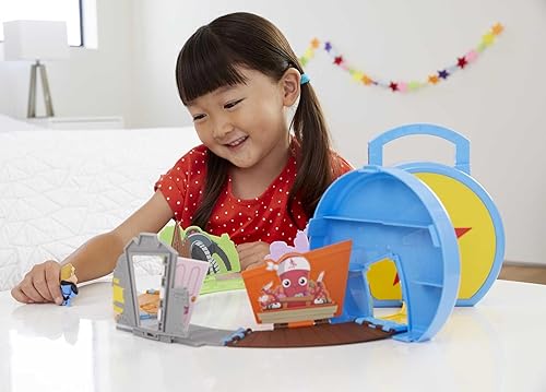 Miniatura 2 de Mattel Disney Pixar Minis World of Pixar Playset múltiples películas para contar historias y juego portátil, incluye figura Mini Mr. Increible, se
