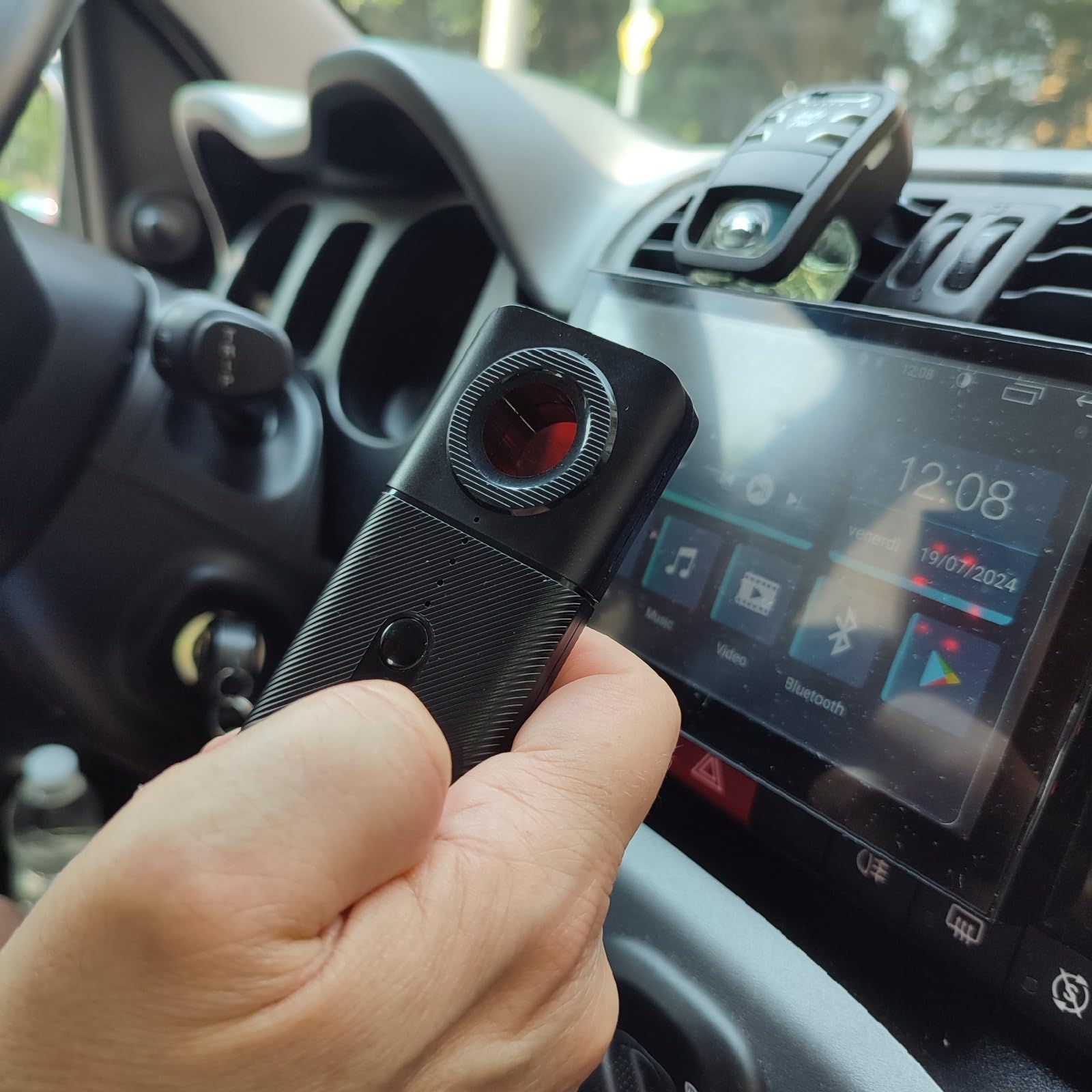 Rilevatore Microspie solo gsm e gps per auto, casa, ufficio Telecamere e Segnali Wireless 800/900/1200/2400 mhz tascabile (T3)