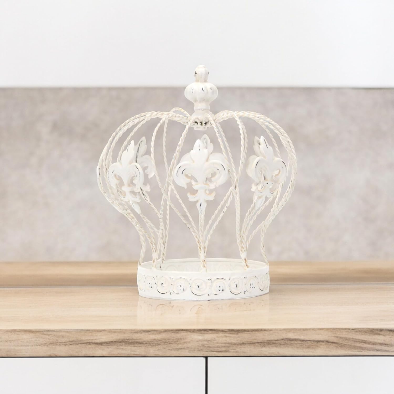 Cheung's FP-3631C White Crown Table Décor, 9.25x9.25x9.25