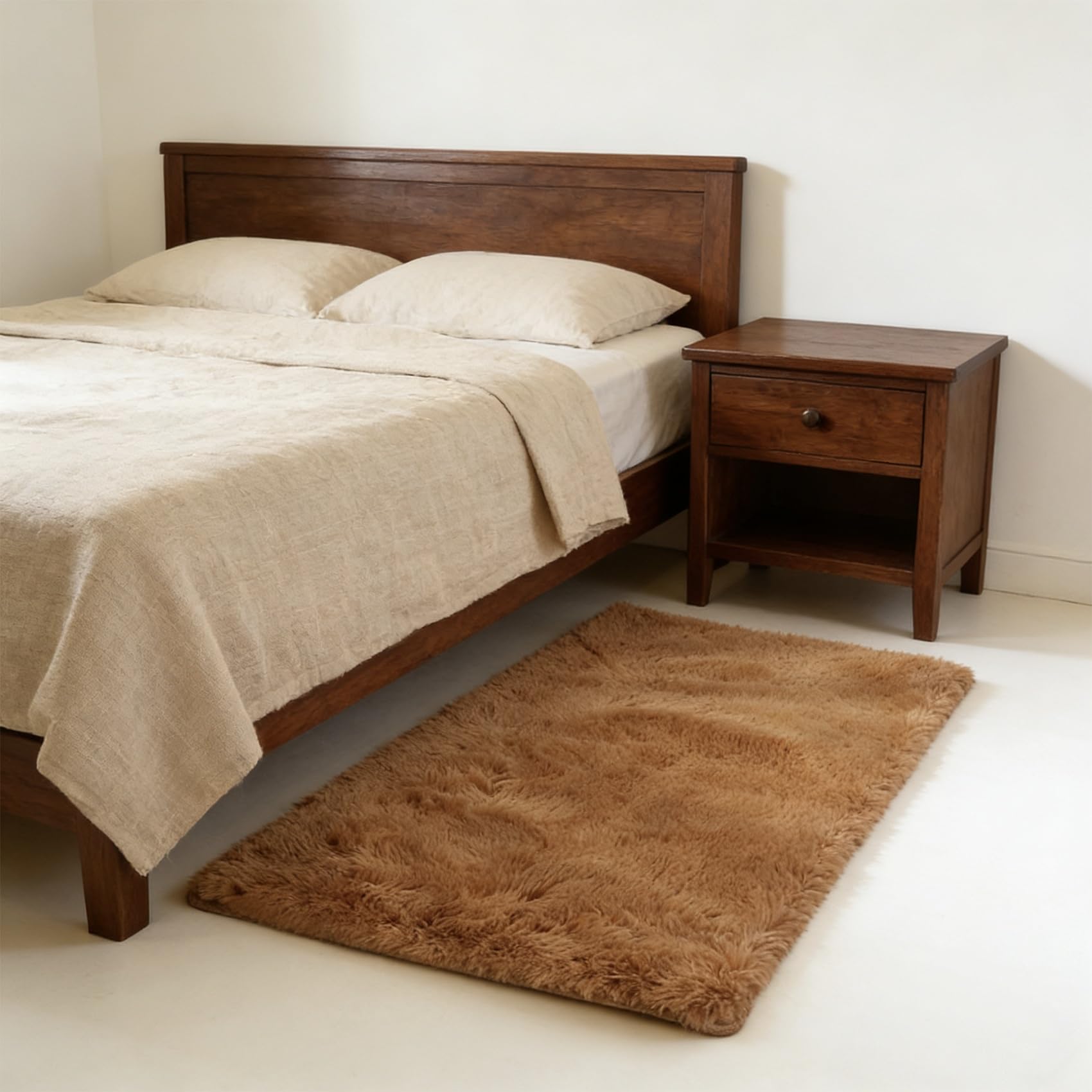 Tapis de chambre 170 x 200 cm marron à poils longs shaggy moderne et antidérapant
