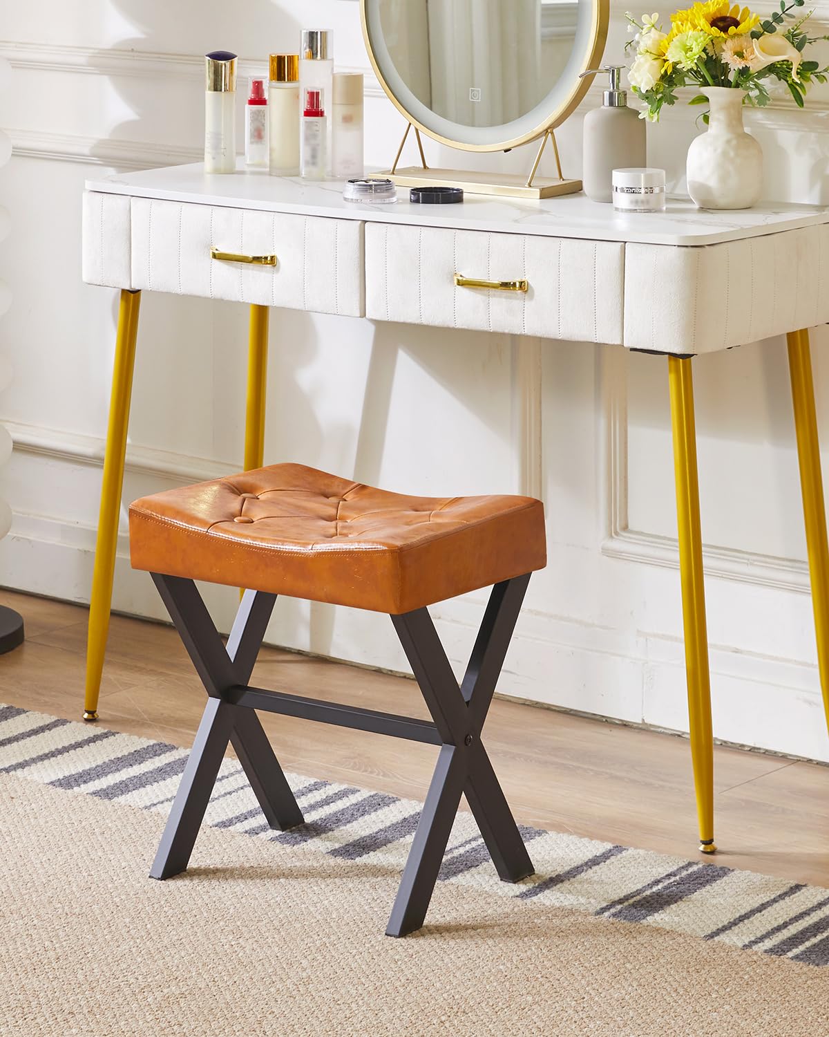 IBUYKE PU Sgabello Vanity a Forma di U con X-Leg, Poggiapiedi Ottomano Quadrato, Multi-Use Come Piccolo Tavolino per Camera da Letto, Marrone Chiaro WBD019J