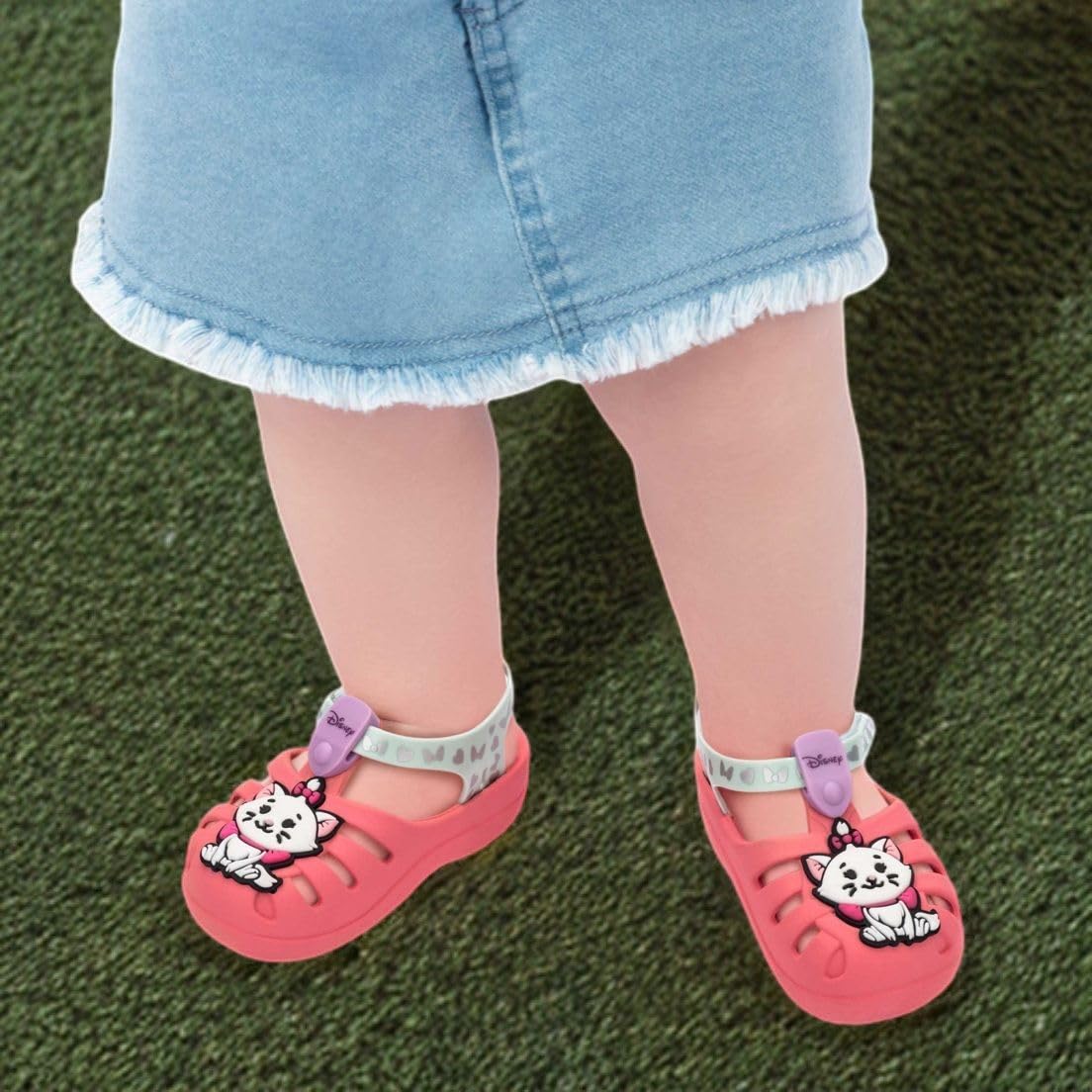 Sandália Disney Magic Aranha, Grendene Kids, Bebê Unissex em promoção! Veja a oferta e mais achadinhos de Sandálias & Chinelos Infantis 6 Hoje é o melhor dia para comprar Sandália Disney Magic Aranha, Grendene Kids, Bebê Unissex com aquele preço maroto! Promoção! Aproveite a oferta! 6