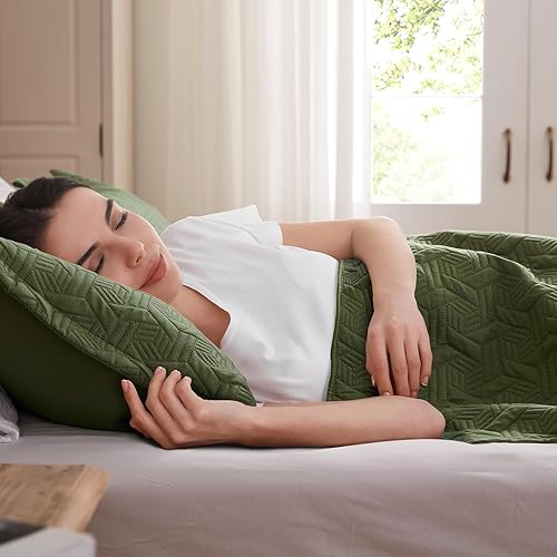 Miniatura 6 de LEAONME Juego de edredón tamaño King, colcha ligera de color verde oliva, 98 x 106 pulgadas, edredón de verano de microfibra suave, juegos de ropa