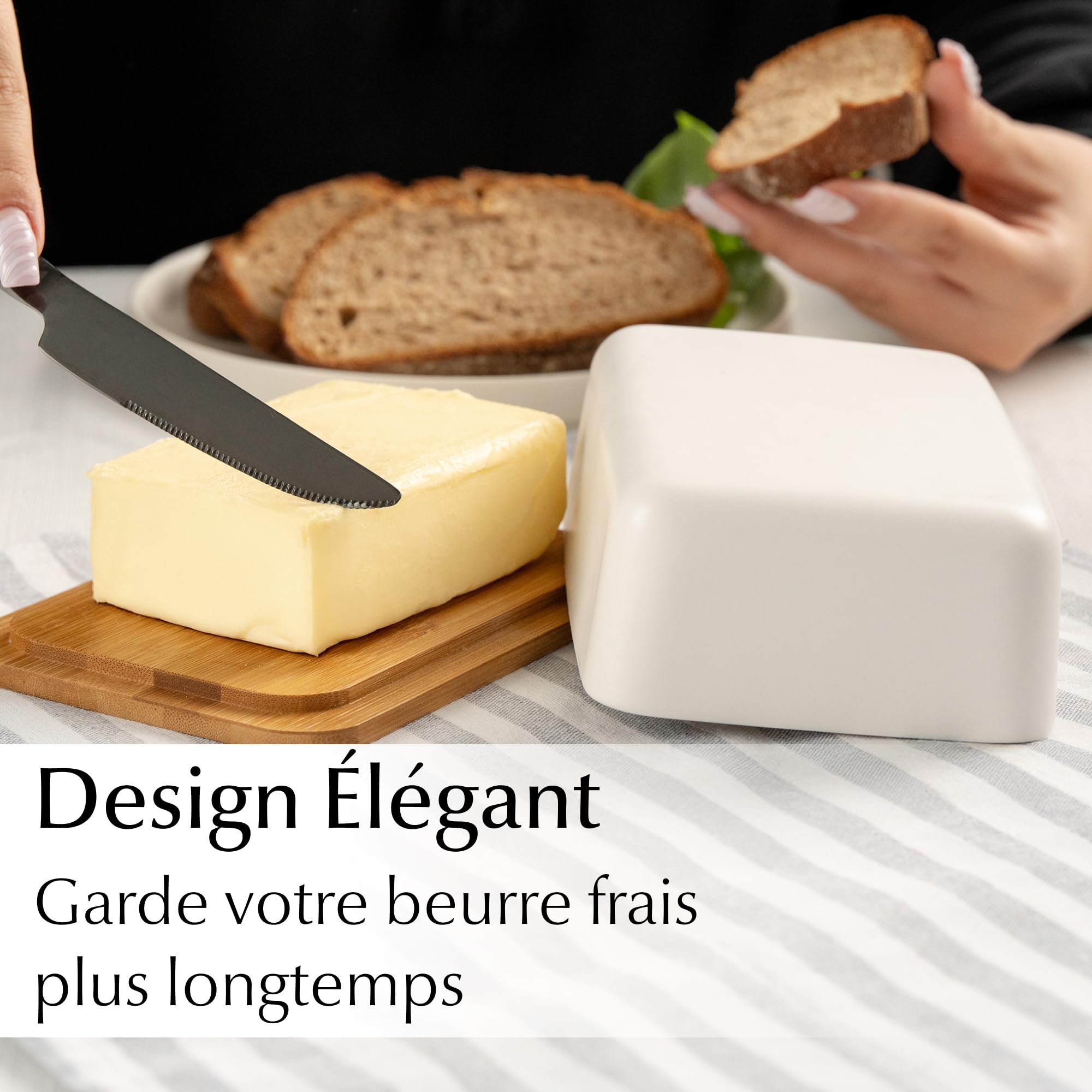 Orion Group - Beurrier en porcelaine avec couvercle - 16 x 13 x 8,5 cm - Porcelaine blanche et bambou - Beurrier écologique - Décoration de table et de cuisine parfaite Orion Group - Beurrier en porcelaine avec couvercle - 16 x 13 x 8,5 cm - Porcelaine blanche et bambou - Beurrier écologique - Décoration de table et de cuisine parfaite