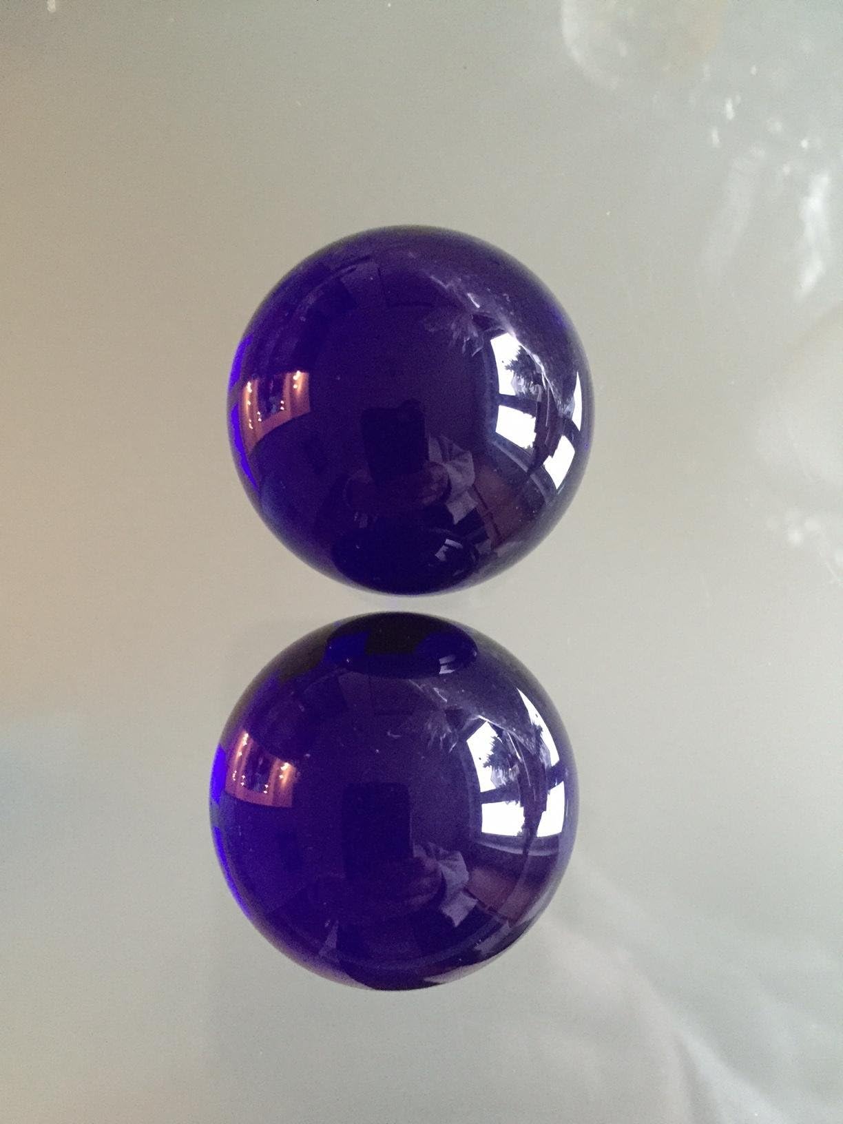 2 pieces glass balls in elegant blue, Ø 40 mm