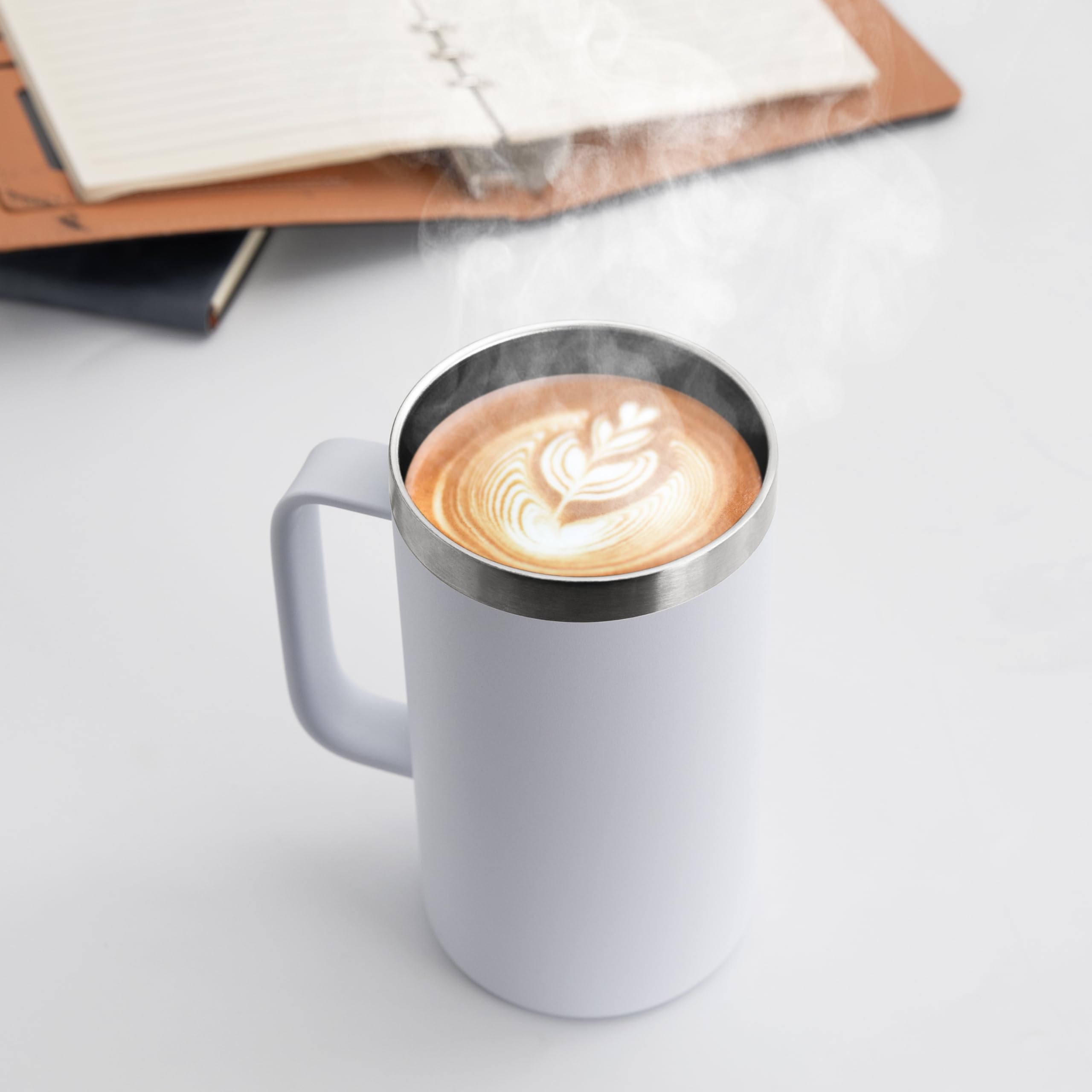 DOMICARE Taza de café de acero inoxidable de 24 onzas con asa y tapa, taza de viaje con asa, vaso de café al vacío de doble pared, taza aislada reutilizable, color blanco, paquete de 8