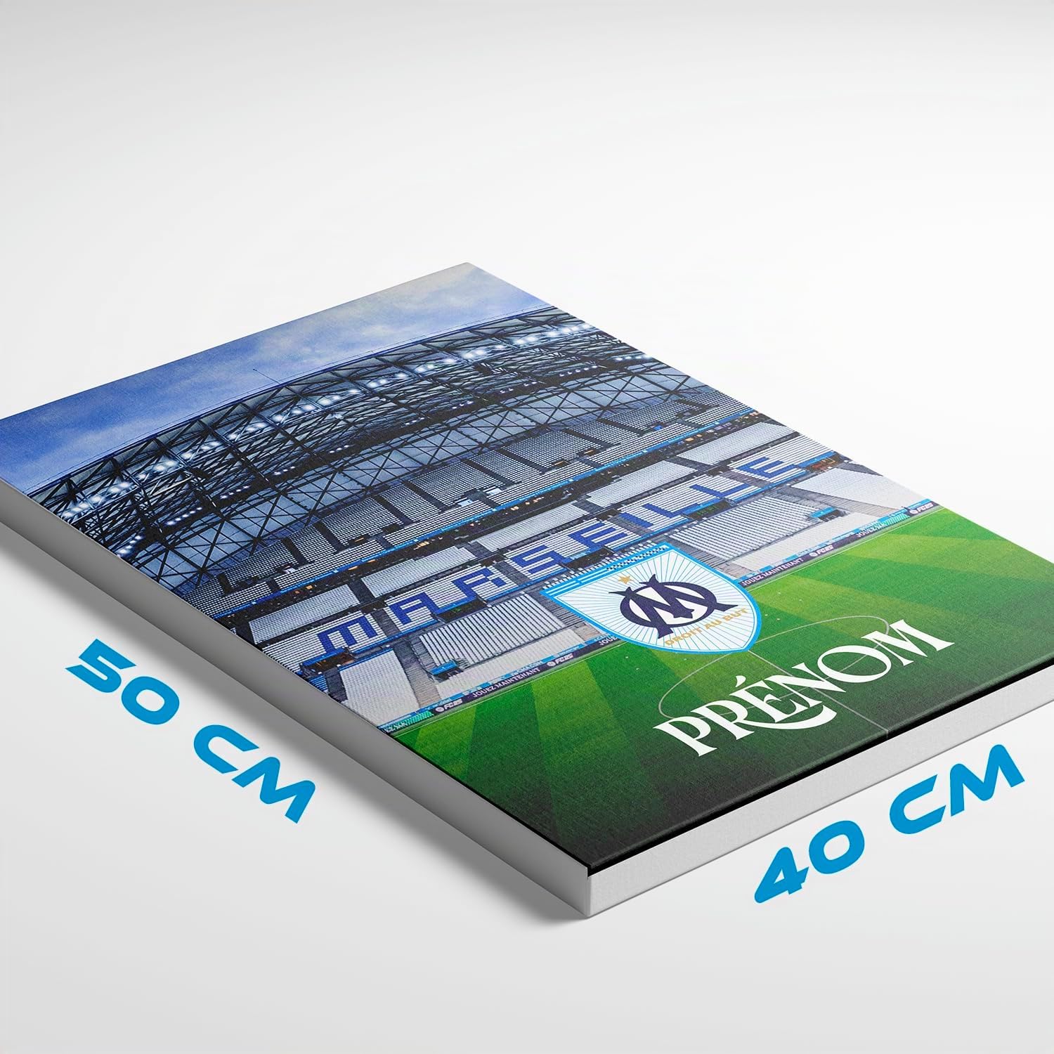 OneTrophy Toile Officielle Olympique de Marseille – Personnalisable avec Prénom ou Texte Libre – Décoration Murale Supporter – Made in France – Cadeau Supporter OM (Droit au but)