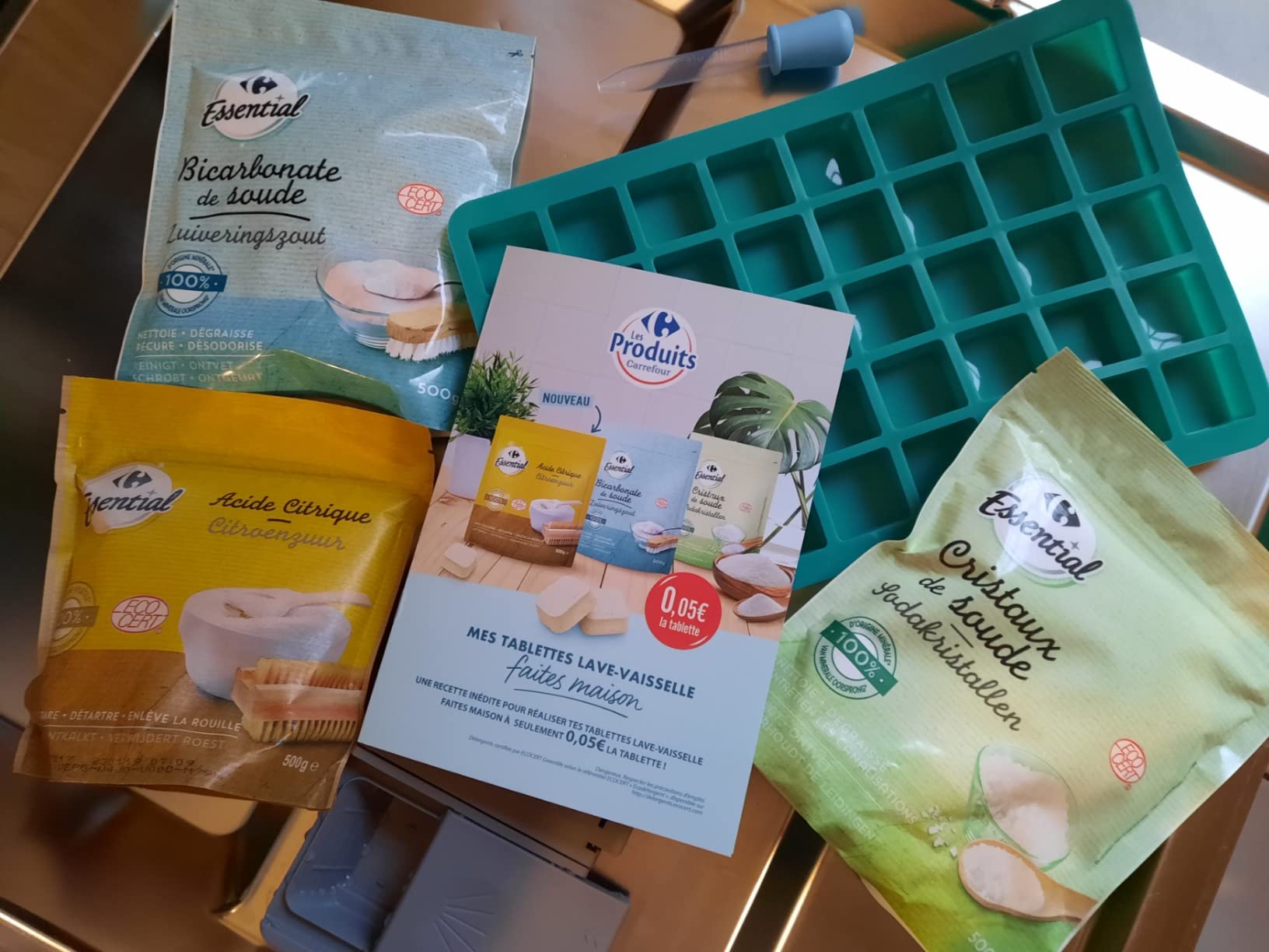 Moules En Silicone IonEgg Pour Chocolats/Glaçons - Lot De 3 - Compatible Four/Lave-vaisselle - 29,5x19,7cm