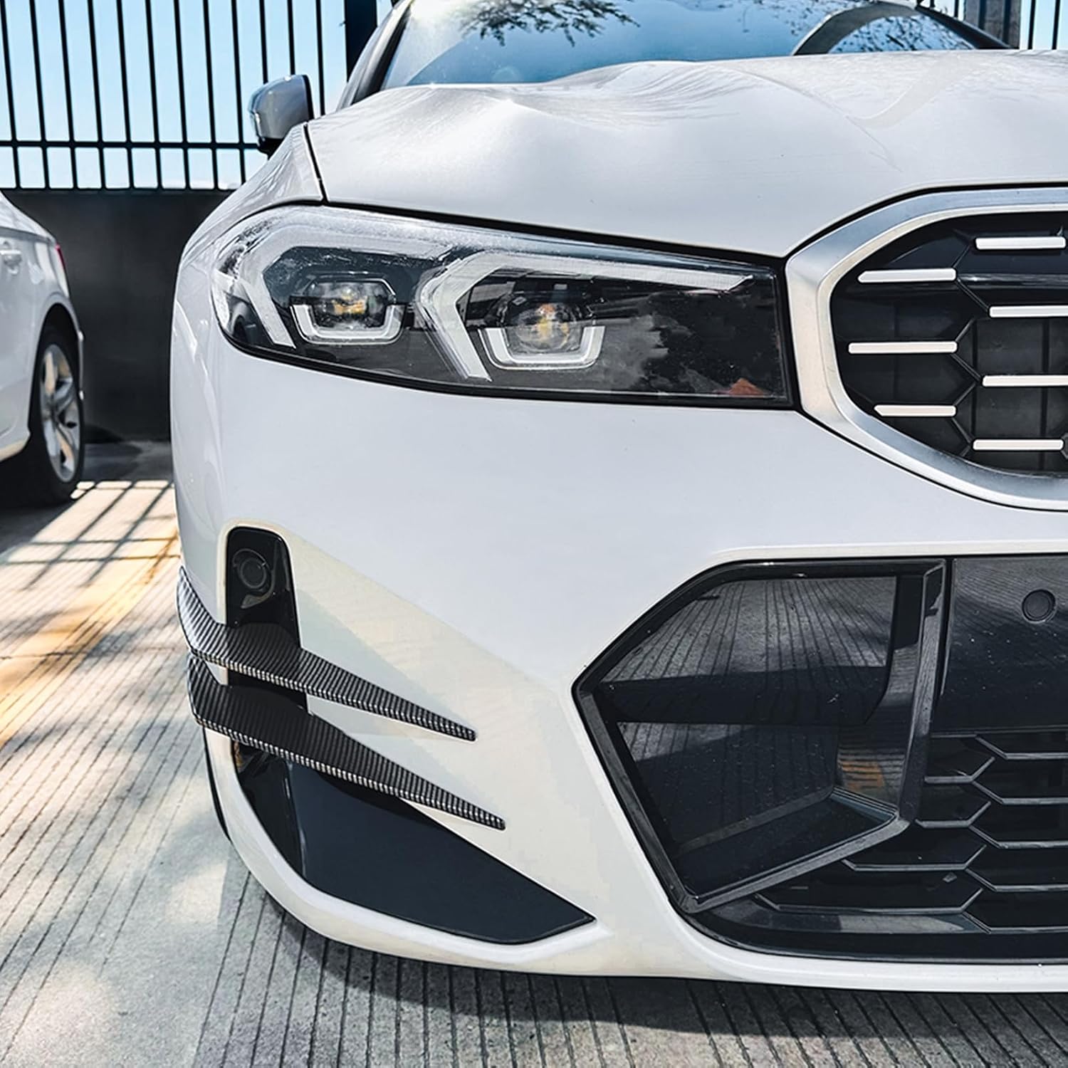 Front Bumper Side Air Vent Fin Trim for BMW 3 Series G20 G21 G28 LCI 2023-2024 Black