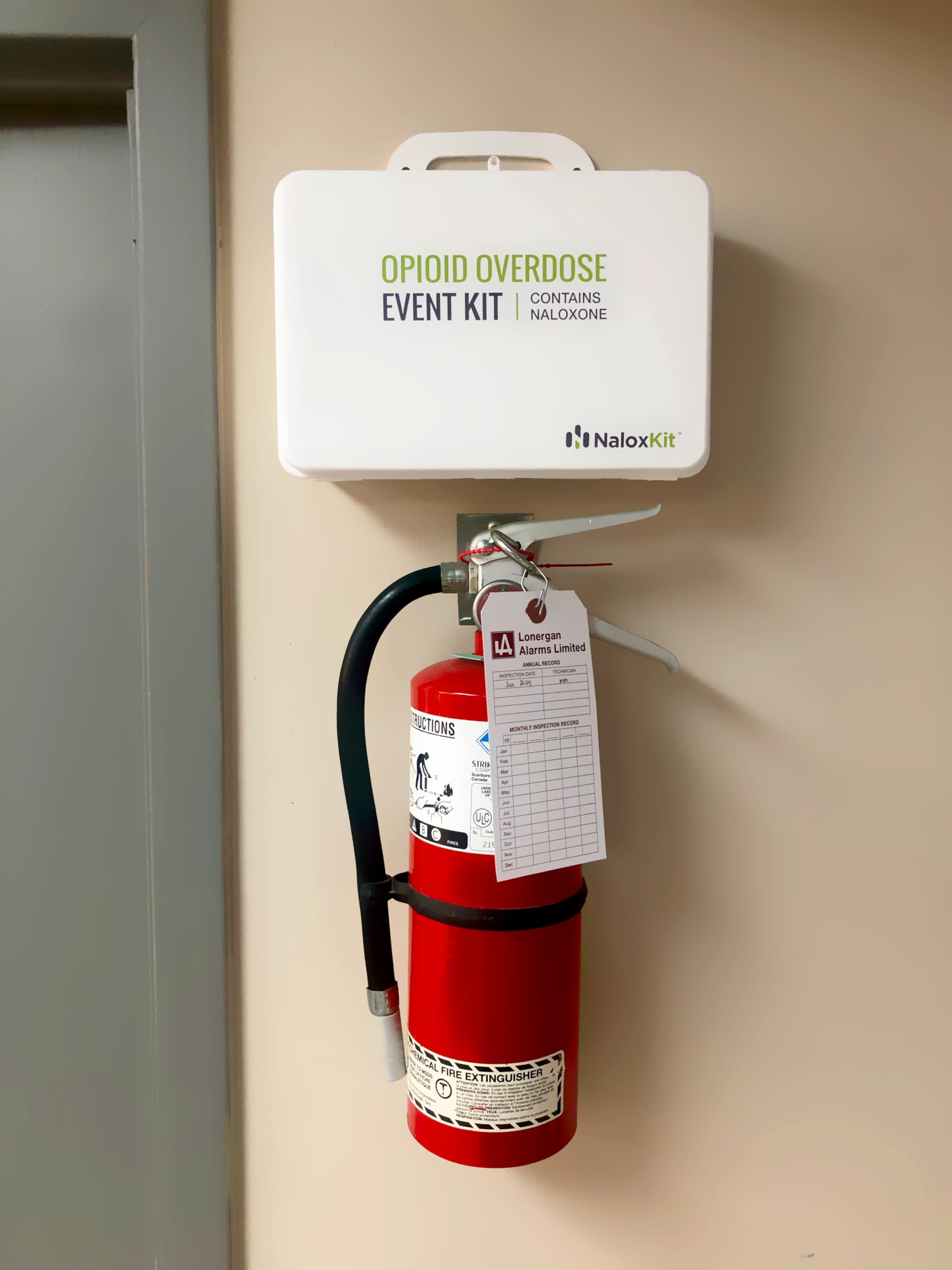 Compact Opioid Overdose Event Kit