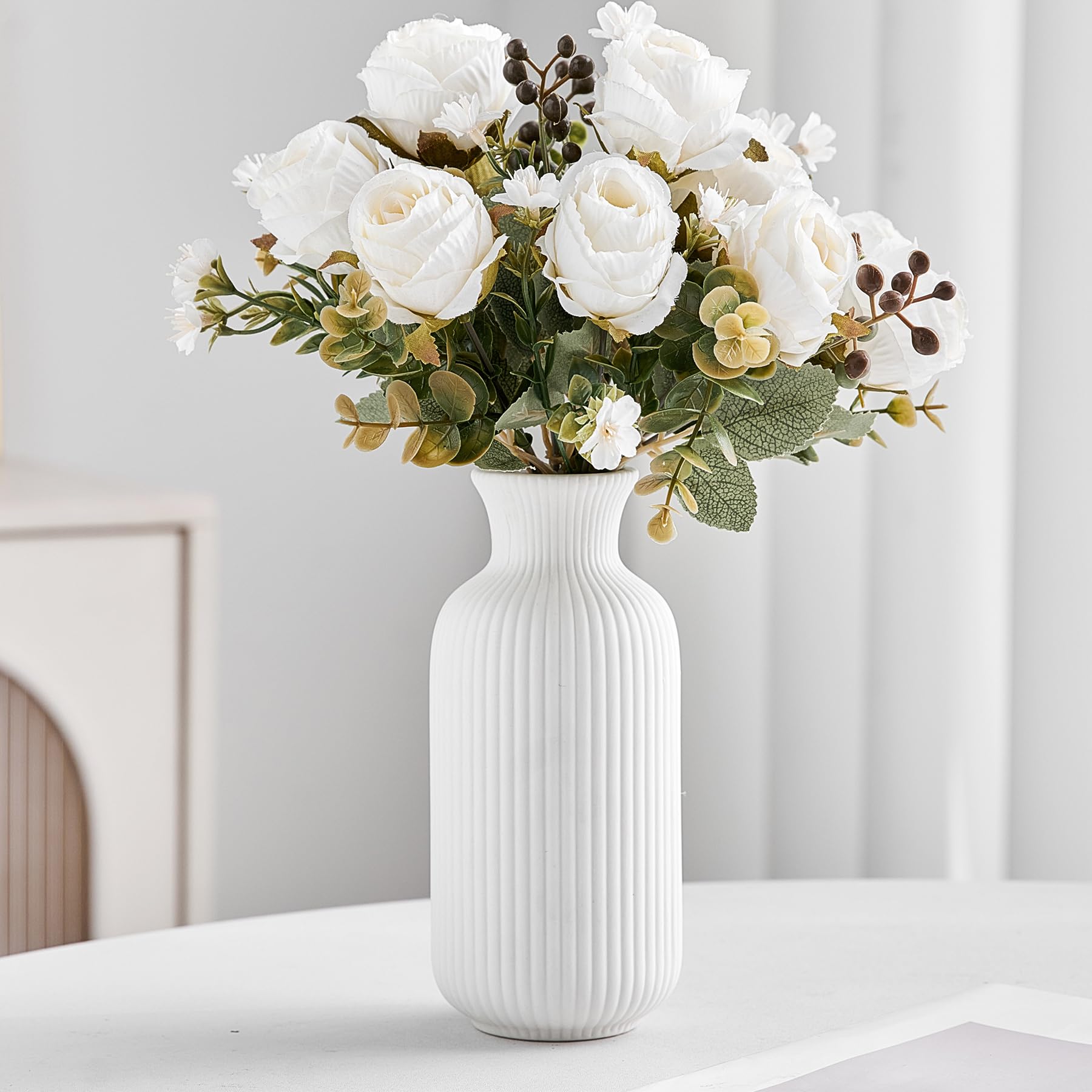 Amazon.co.jp: Octdays ホワイトセラミック花瓶装飾:モダンフラワー