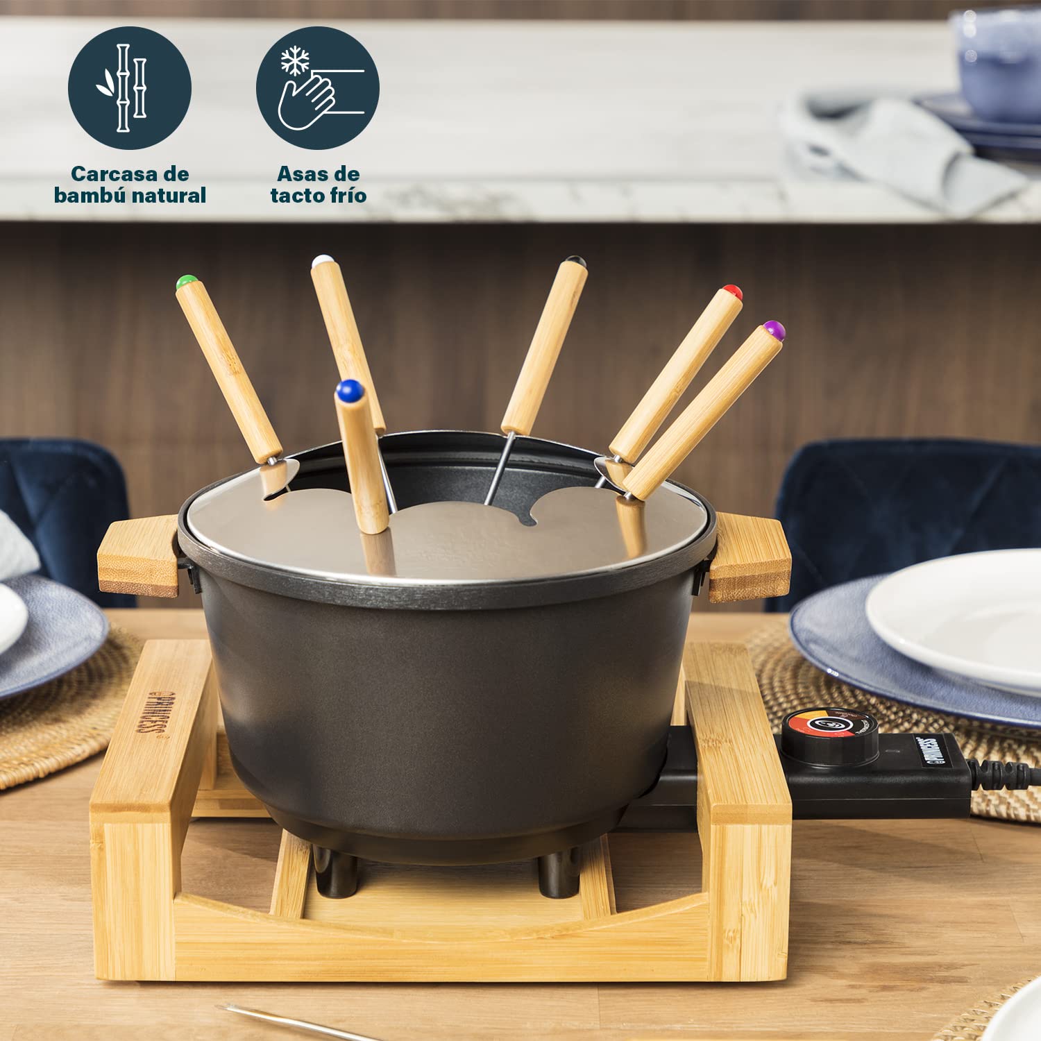 Princess 173025 Fondue Pure con carcasa de bambú y volumen de 1.5 L, adecuada para 8 personas para fondue de queso, chocolate, caldo o aceite, olla de aluminio fundido a presión, 800 W, Negro y bambú