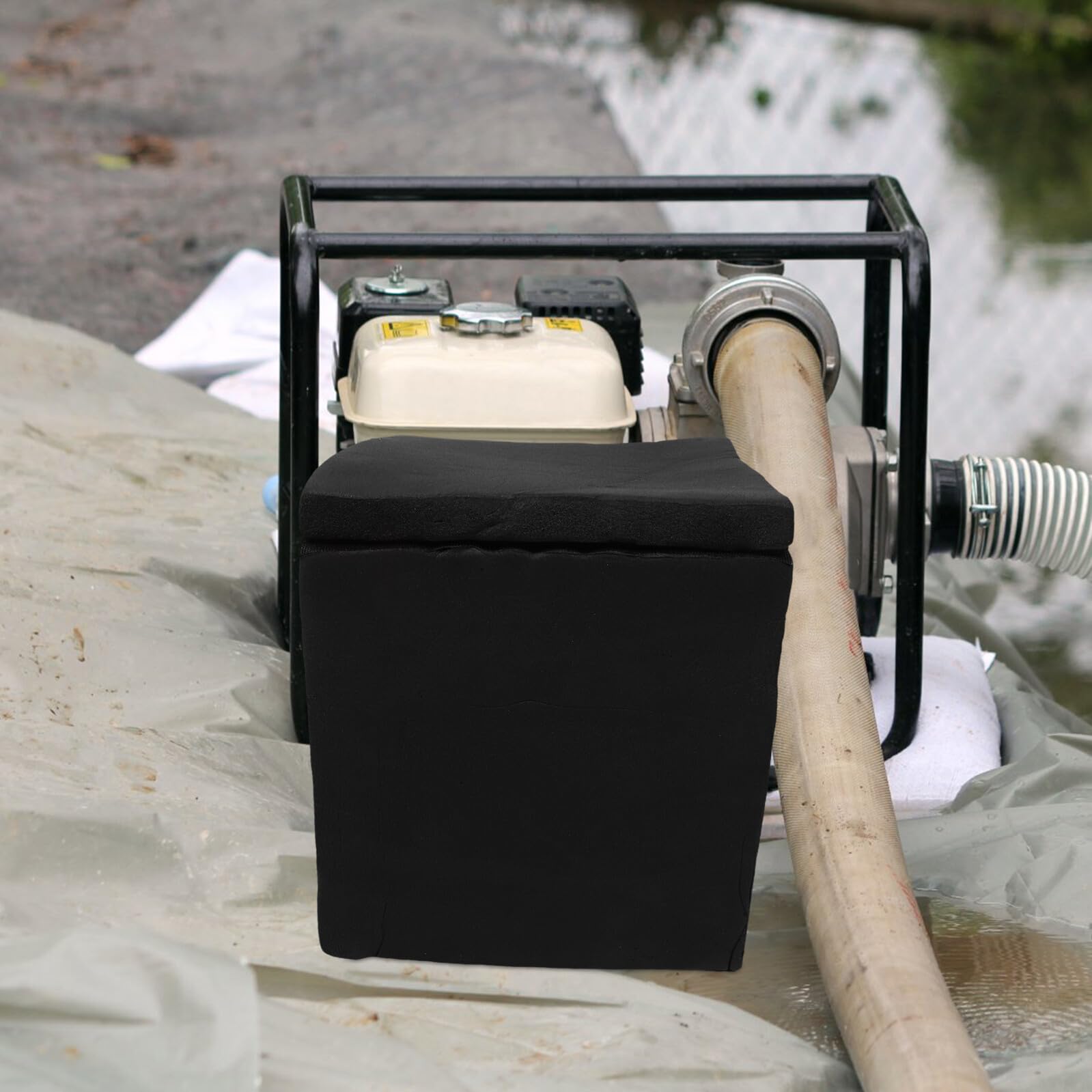 Caja Insonorizada Espuma Negra para Generadores y Bombas de Agua Fácil de Instalar y Diseño Elegante para Jardines y Uso Doméstico