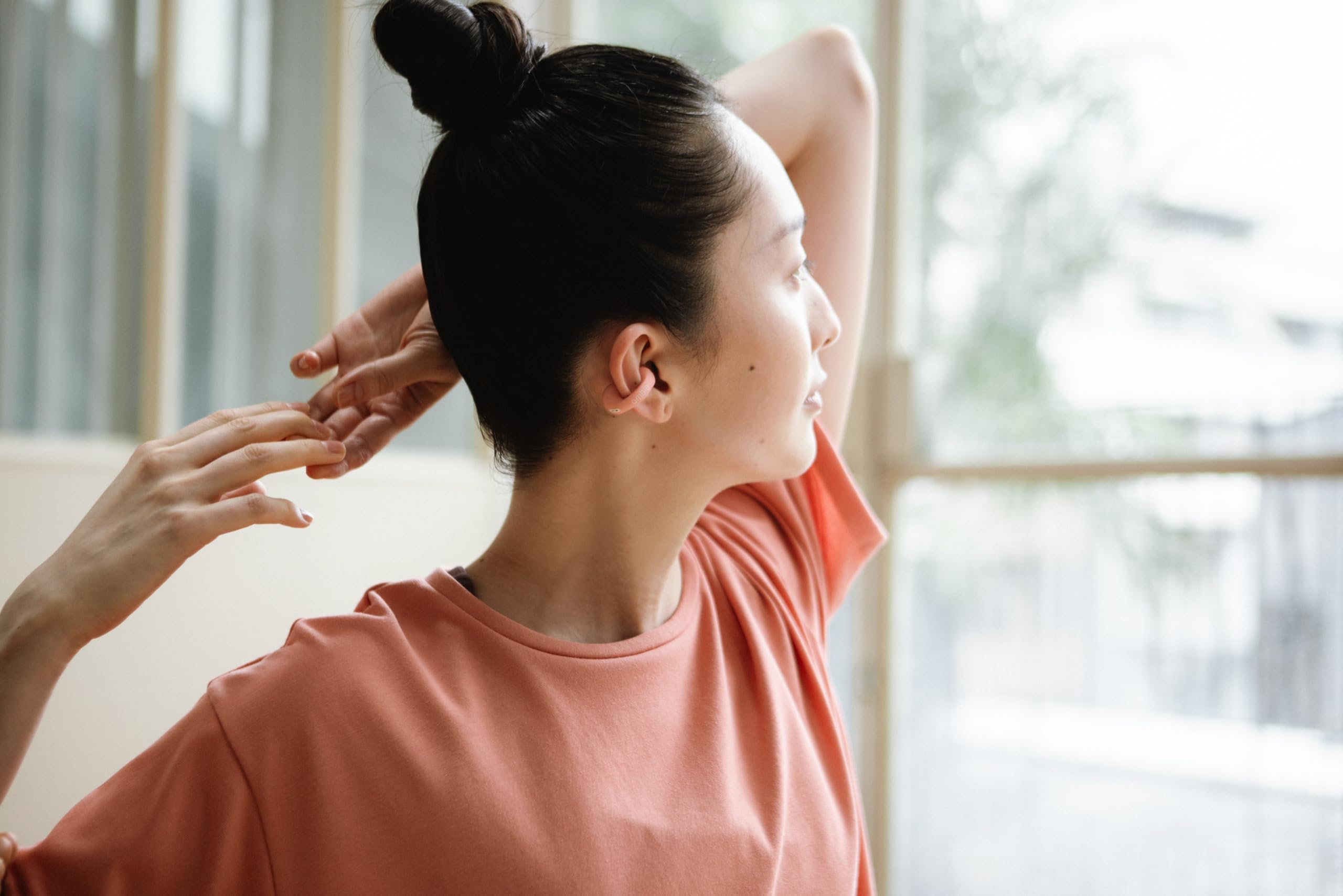 Amazon.co.jp: ambie sound earcuffs AM-TW02 (Flamingo x Beige