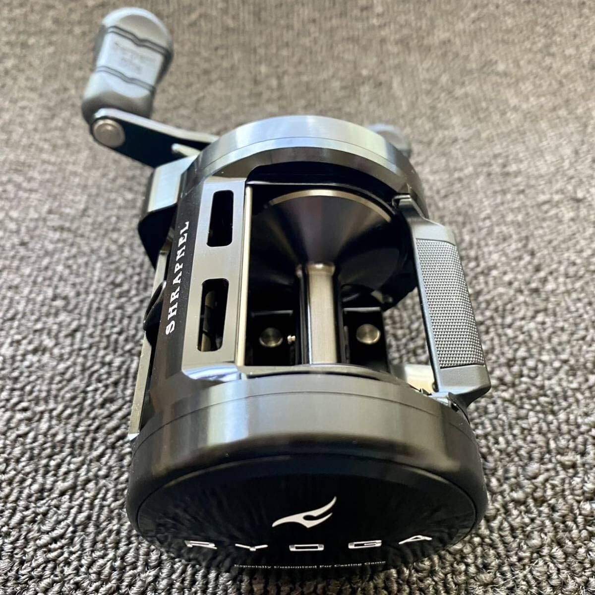 リョウガ シュラプネル C3000H 右巻き RYOGA SHRAPNEL 雷魚 ライギョ