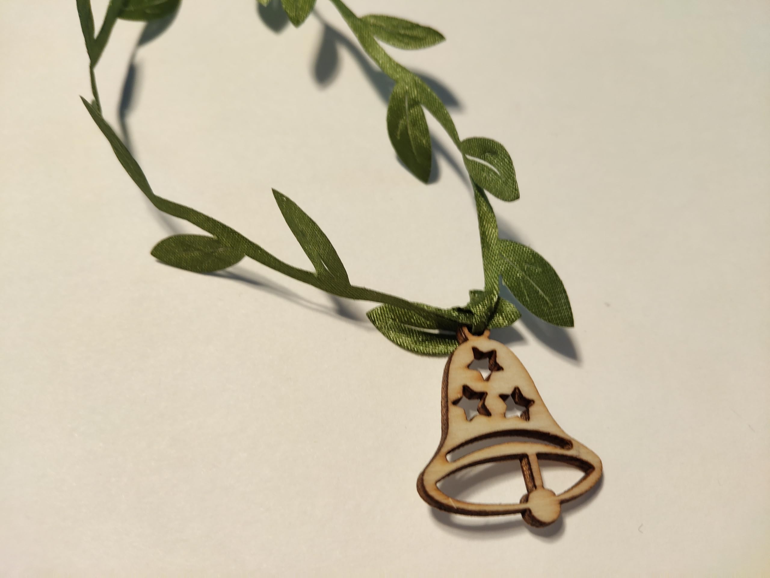 Wooden Christmas Bell Napkin Ties 6pk Botanical Festive Table Decoration