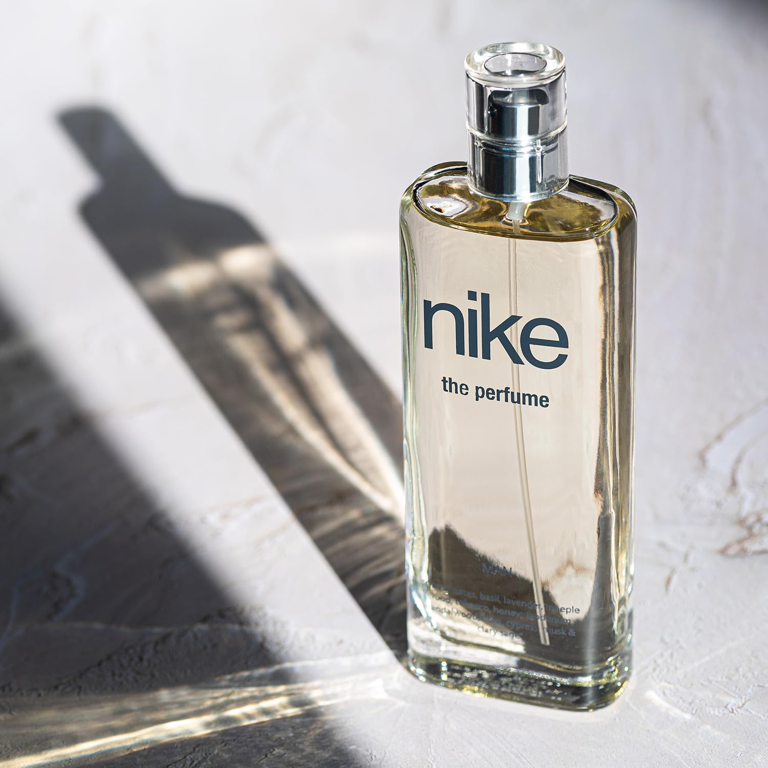 NIKE - The Perfume Man Colonia 75 ml + After Shave + Gel de Baño, Estuche de Regalo Hombre, Eau de Toilette Natural y Masculino, Aromática Amaderada, Fragancia Intensa, Juvenil y Duradera