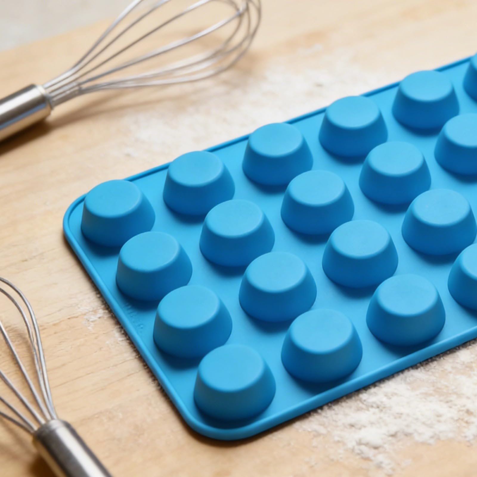 Moule en silicone rond à 24 cavités, mini moule à tartelettes antiadhésif pour peanut butter cup, gâteau, mousse, pâtisserie, gelée, pain, bonbons au chocolat, bleu, 33,5 x 22,7 x 2,7 cm