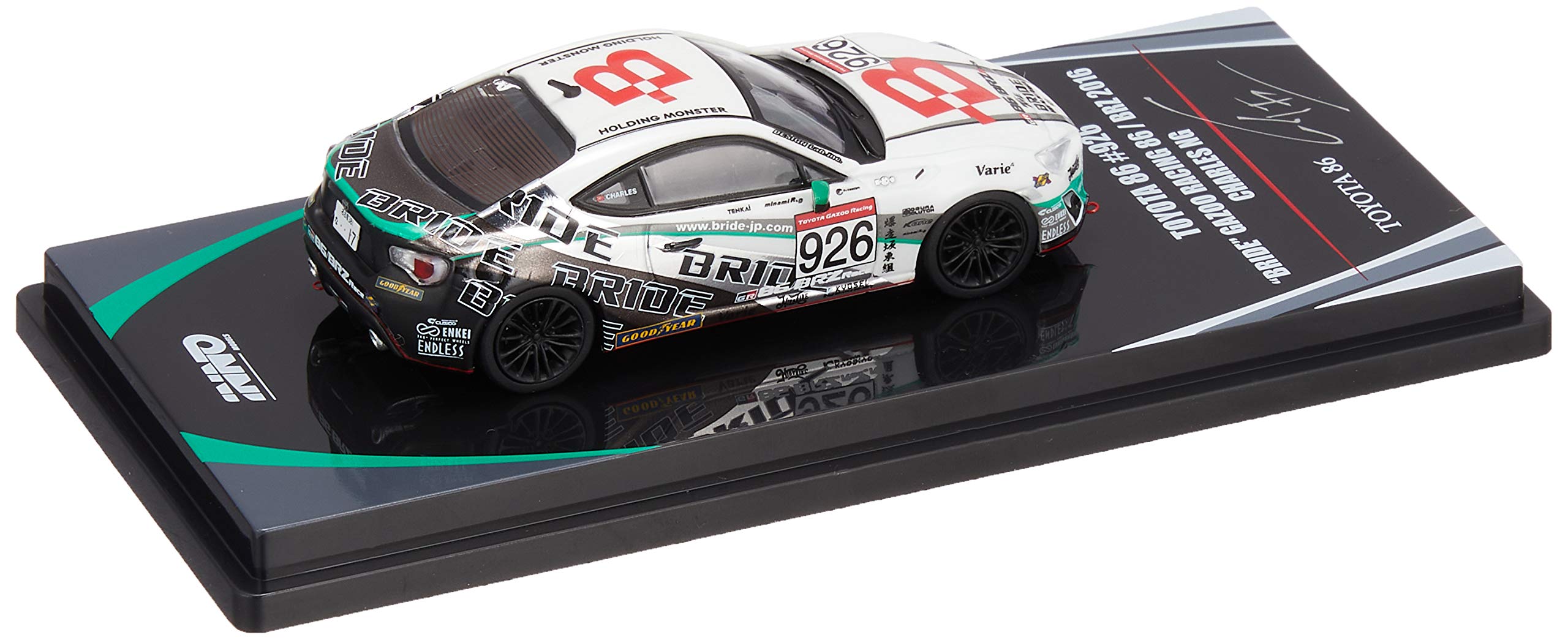 ♦︎個性派の成人式♦︎総レース♦︎フルセット♦︎仕上がり品 北九州市成人式に「ど派手ランウエー」 1月7日、芸術性高い新成人を