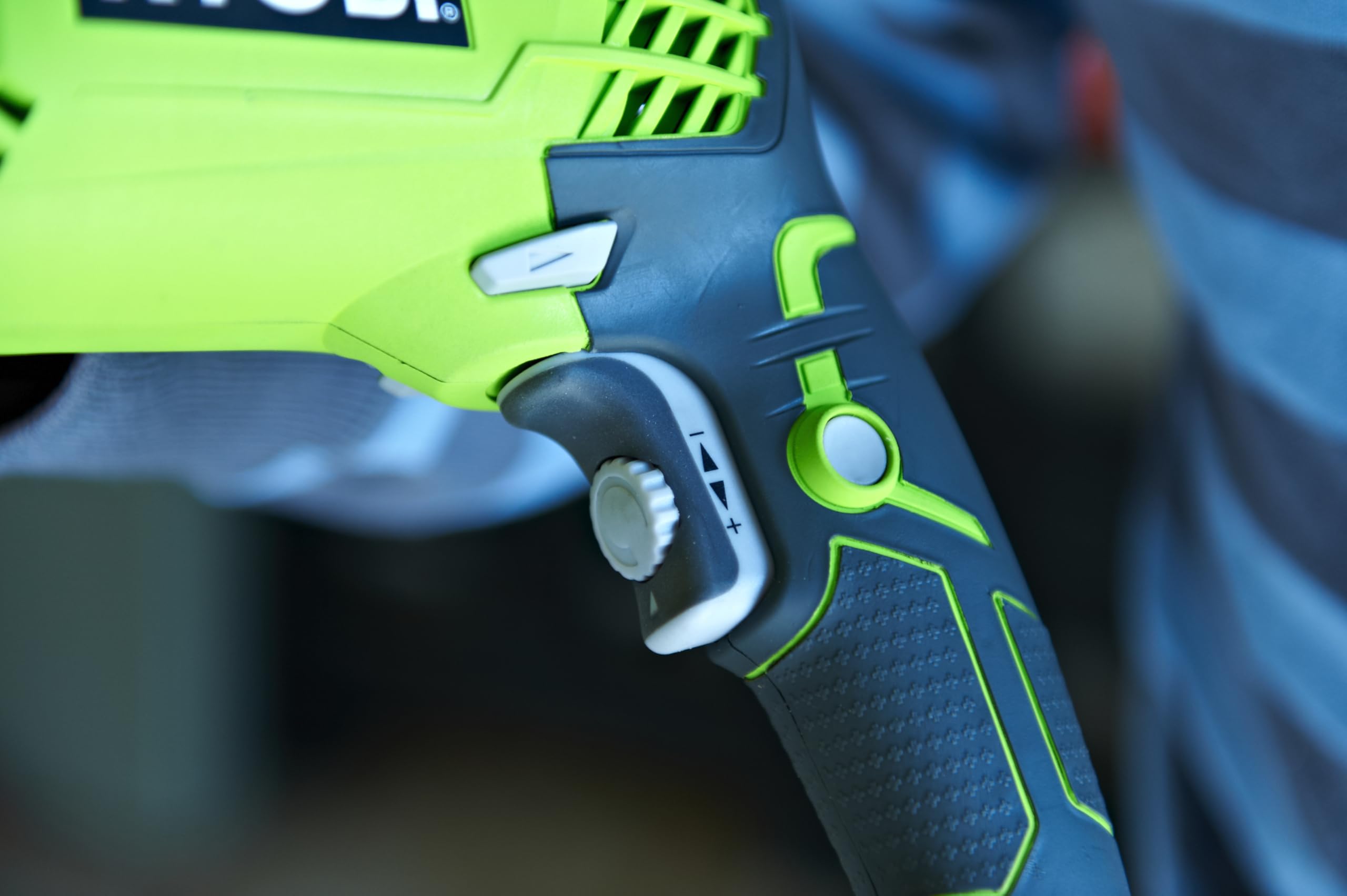 Ryobi Trapano a Percussione Elettrico 1200W, Mandrino Autoserrante 13 mm, 2 Velocità, Reversibile, per Legno Metallo e Muratura, Impugnatura Ausiliaria, Luce LED, Asta di Profondità, RPD1200-K