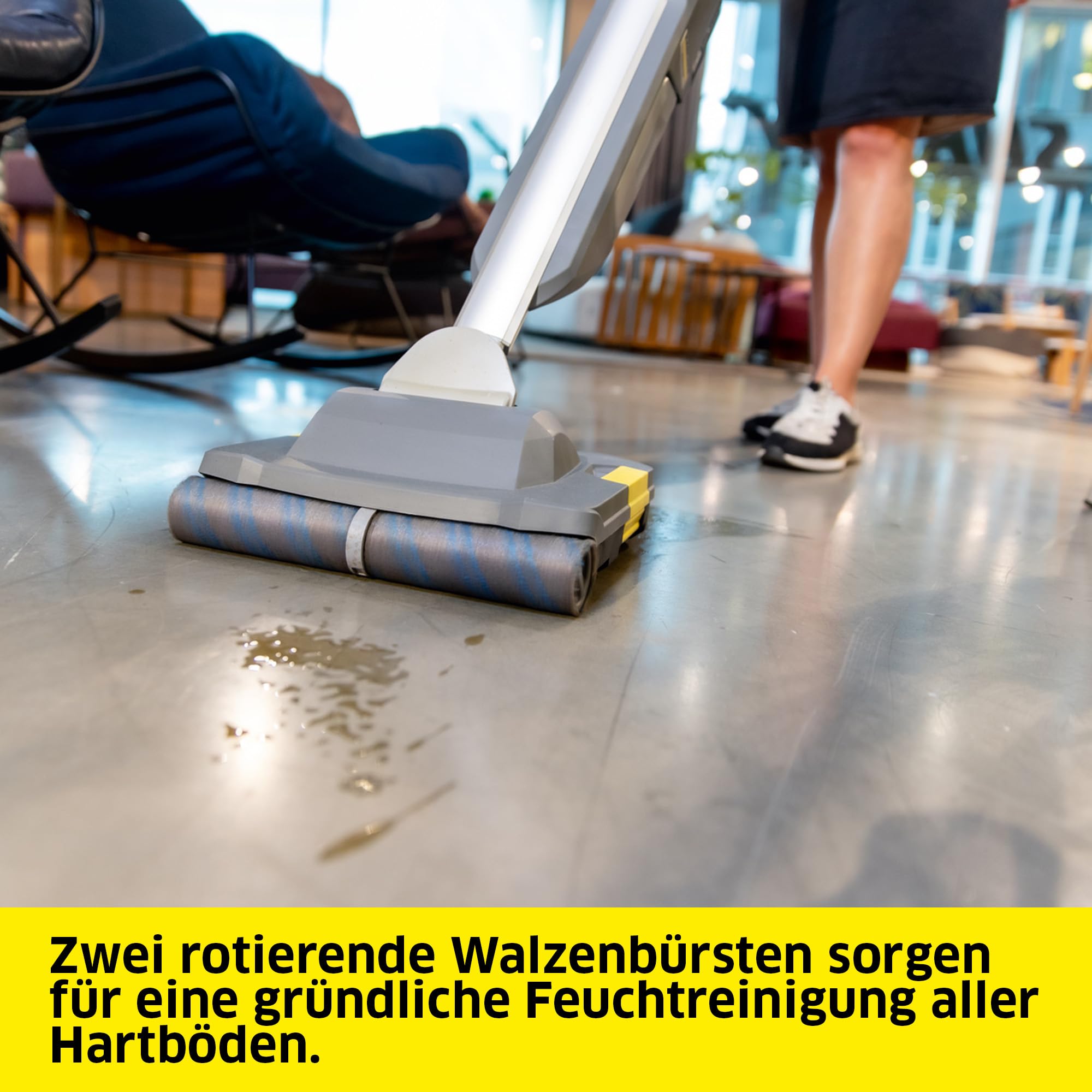 Kärcher Scheuersaugmaschine BR 30/1 C Bp, Leistung: 70 W, Flächenleistung: max. 150 m², 2-Tank-System, Arbeitsbreite: 300 mm, Walzenbürste, verwendbar mit dem Kärcher 18-V-Akku, ohne Akku