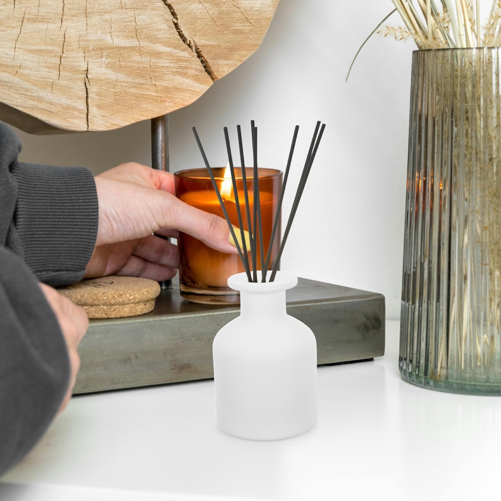 Szklana okrągła butelka do aromaterapii