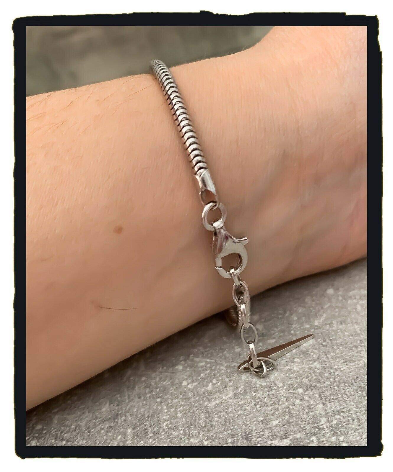Bracciale con ciondolo a sfera sfaccettata, in argento rodiato 925/000