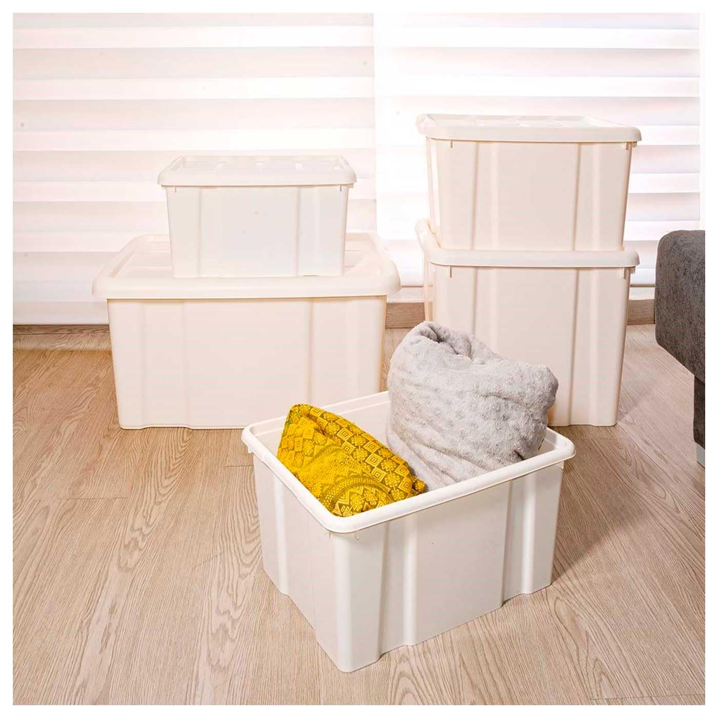 Acan Tradineur - Pack de 4 cajas de almacenamiento Nº 18 - Plástico - Contenedor, guardar ropa, mantas, libros - Fabricado en España - 60 L - 29,7 x 61,5 x 45 cm - Marfil