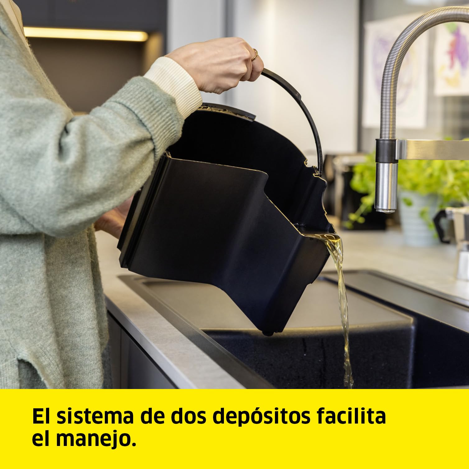 KÄRCHER Lava-aspiradora SE 5, Manguera de aspiración con pulverizador, depósitos de 4 l, boquillas de Lavado, Intercambiable, para tapicería y Ranuras, con Accesorio para Suelos Duros