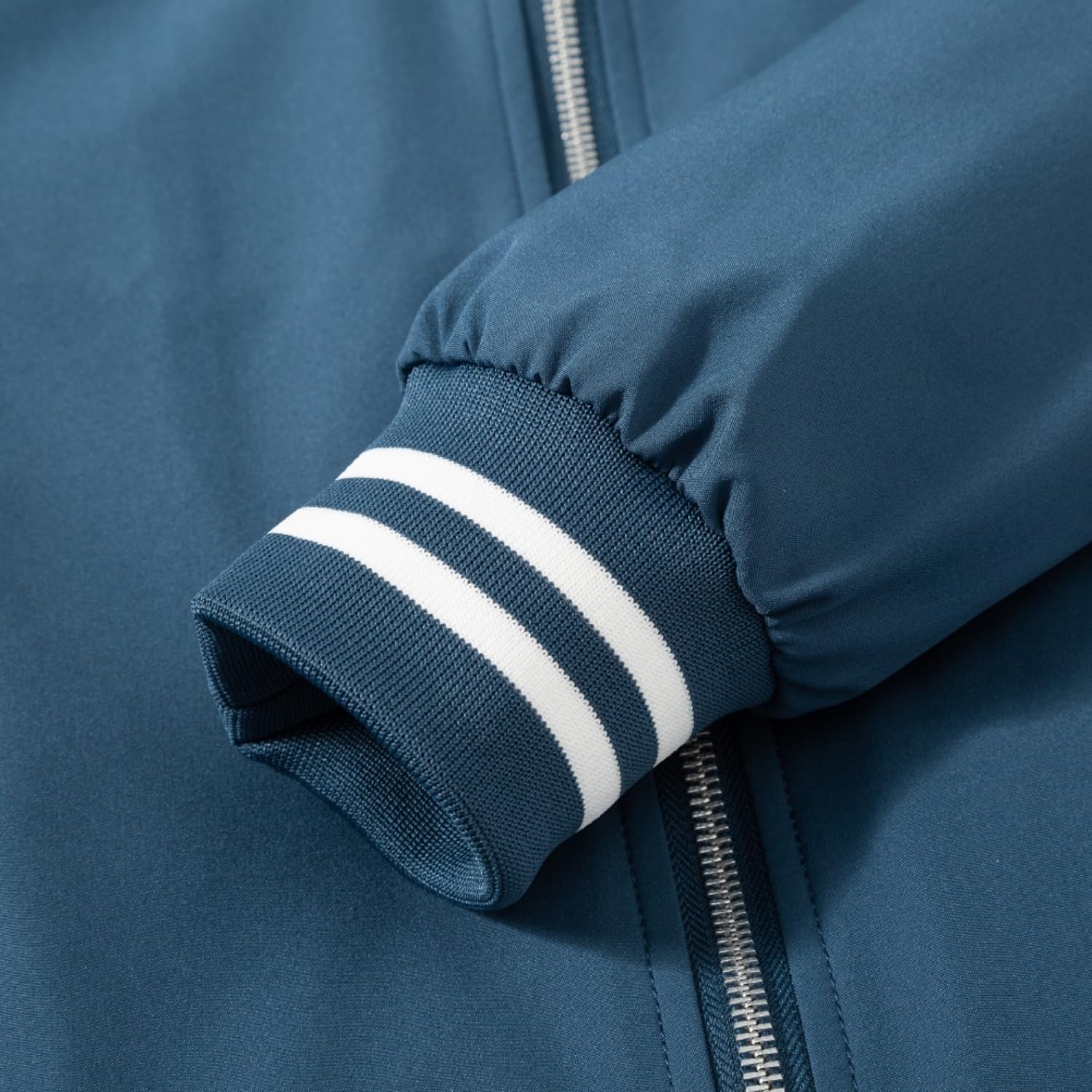 TLZC Jaqueta masculina casual universitária moderna corta-vento jaqueta bomber leve em promoção! Veja a oferta e mais achadinhos de Jaquetas & Casacos 6 Hoje é o melhor dia para comprar TLZC Jaqueta masculina casual universitária moderna corta-vento jaqueta bomber leve com aquele preço maroto! Promoção! Aproveite a oferta! 6