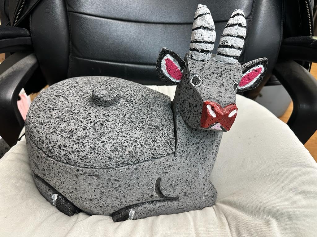Made in Mexico Beautifully Hand Carved Painted Guacamole Maker Large Billy Goat Chivo Genuine Mexican Manual Guacamole Salsa Maker Volcanic Lava Rock Stone Molcajete W/Top Mortar and Pestle