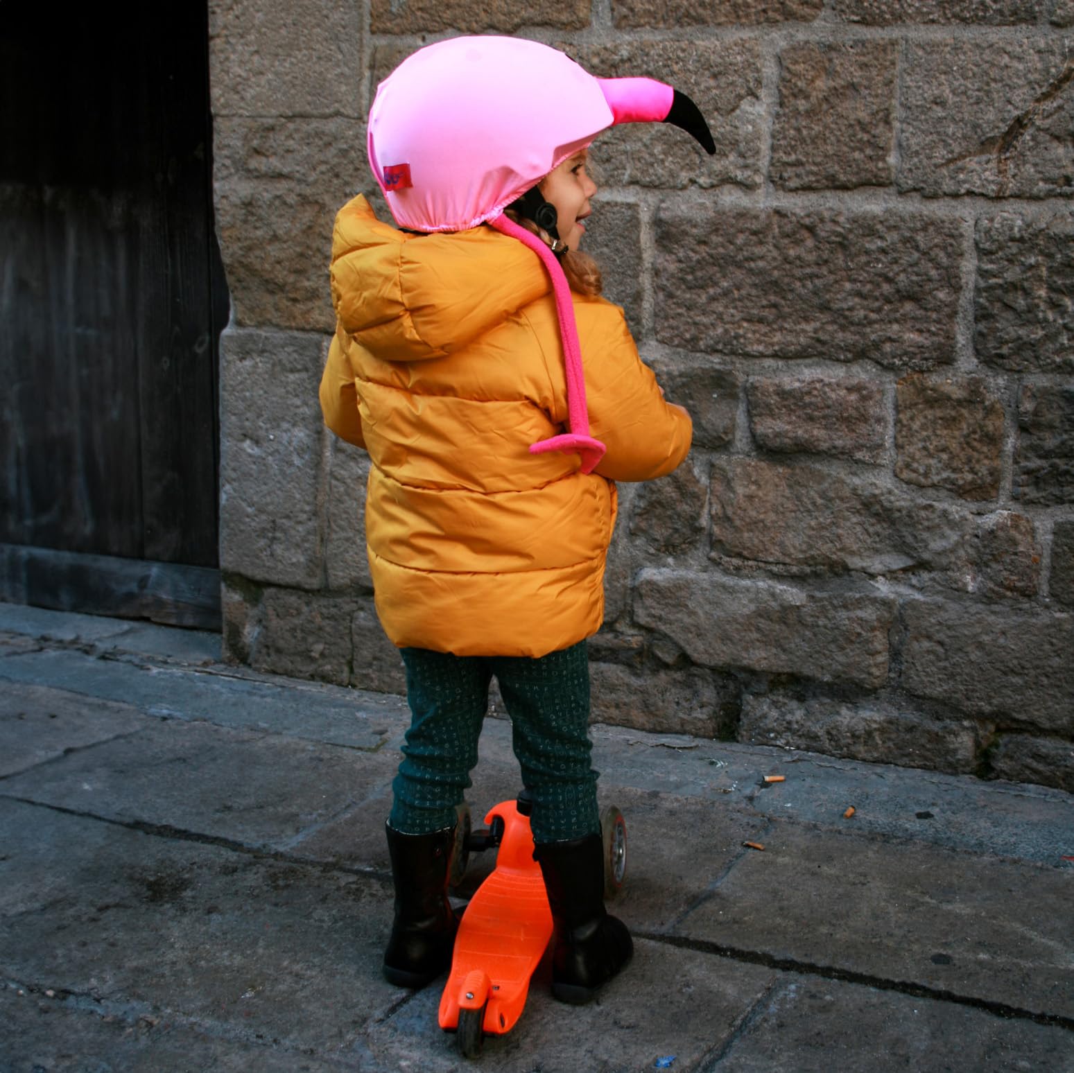 Coolcasc Helmüberzug mit Tiermotiv | Dehnbares Lycra passt auf jeden Helm, Einheitsgröße, personalisiere deinen Helm, einfach aufzuziehen, Geschenk Kinder