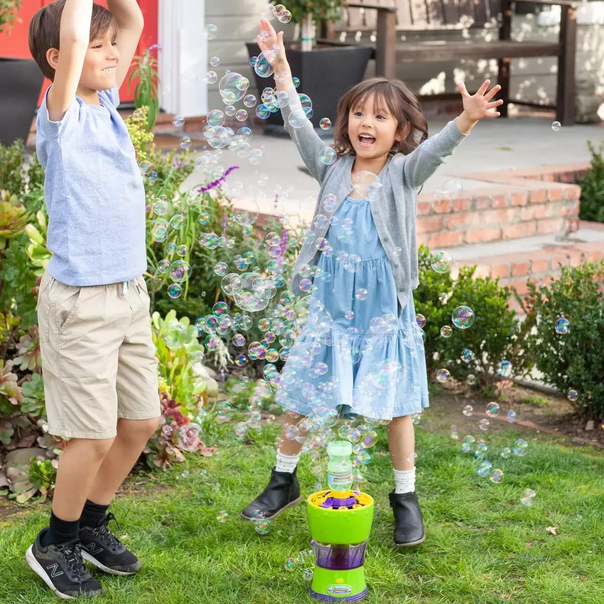 Amazon | Gazillion Bubble Monsoon 電動シャボン玉製造機シャボン液