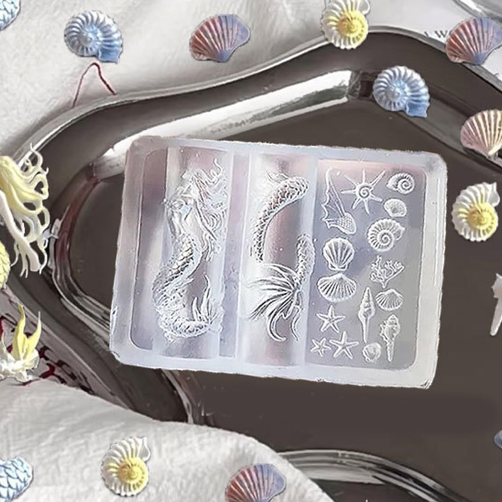 Lot de 2 décorations en silicone sur le thème de l'océanique avec des sculptures détaillées de créature marine pour ongles en silicone de qualité alimentaire