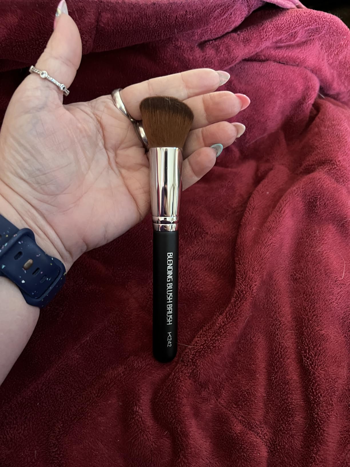KESHIMA Dual Blush Brush, Bronzer & Contour Brush by Keshima - Dense Liquid End & Fluffy Powder End, Multi-Purpose Blending and Buffing for an Airbrush Finish, Works with Liquid, Cream & Powder, Gold