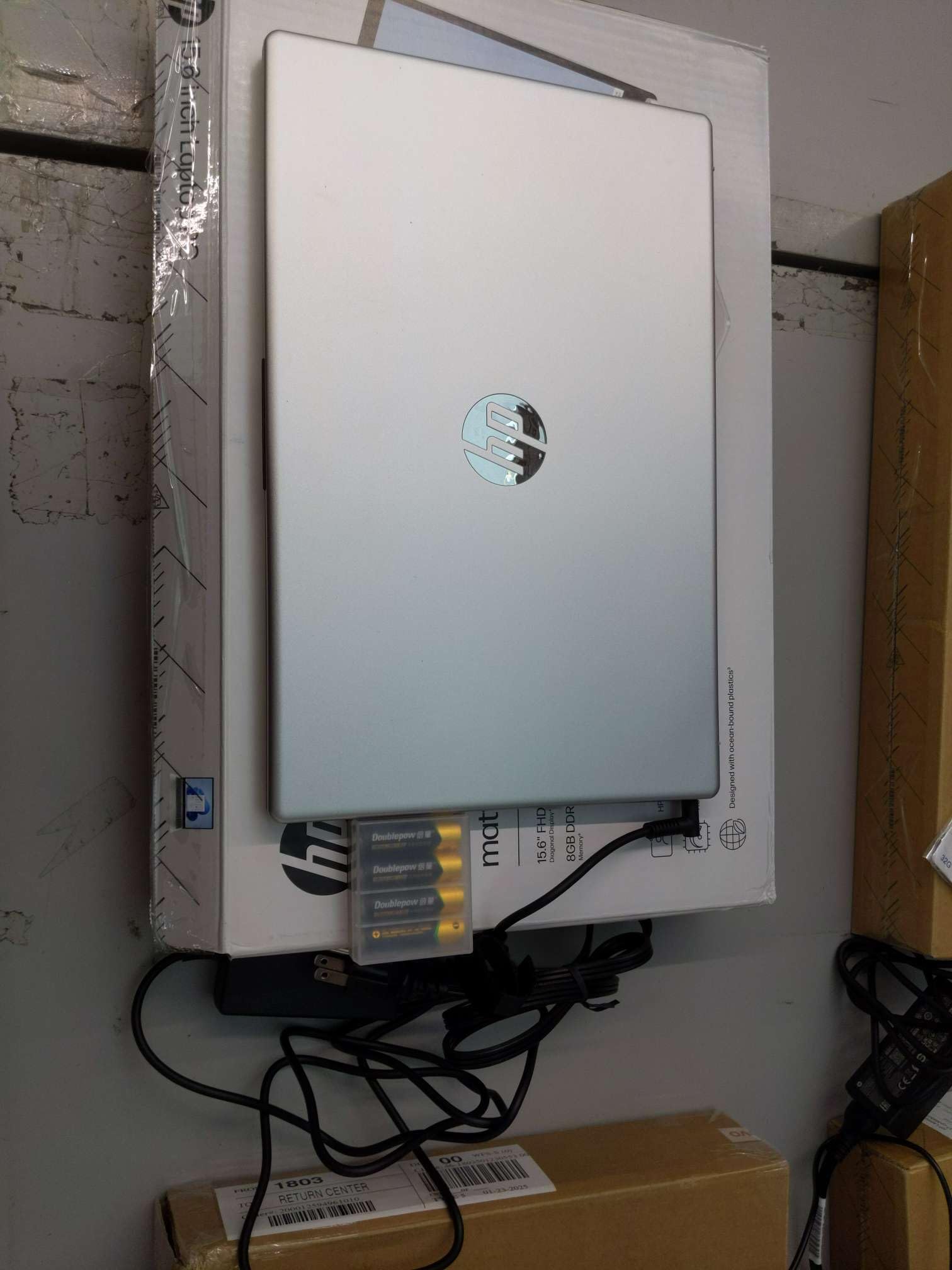 15.6" FHD Notebook Intel Core i5-1235U 8GB RAM 512GB SSD Natural Silver