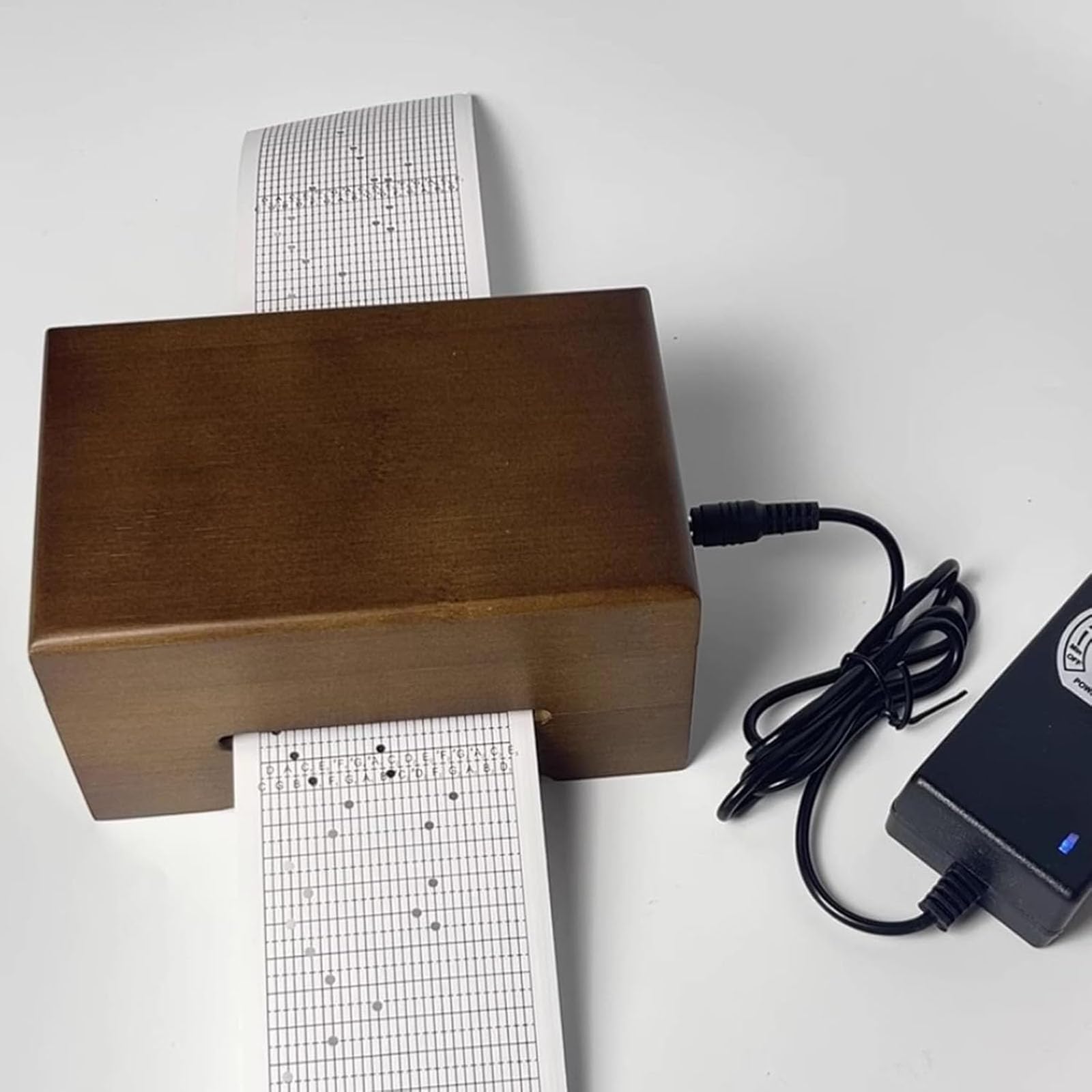Kit de caja musical de bricolaje, caja de música eléctrica de madera con 30 notas, velocidad ajustable, cintas de papel de 5 m, incluye perforador, herramienta de música personalizada para todas las