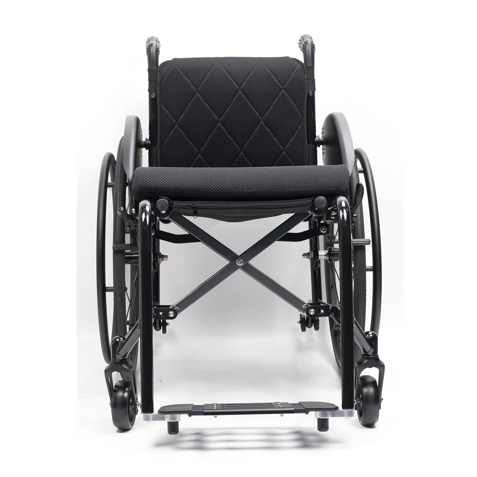 Silla De Ruedas Ligera Para Adultos,marco de aleación de aluminio,Sillas De Ruedas Deportivas Manuales Plegables con Ruedas Desmontables,Ruedas extracción con un botón(Seat width 44cm/17.3in)
