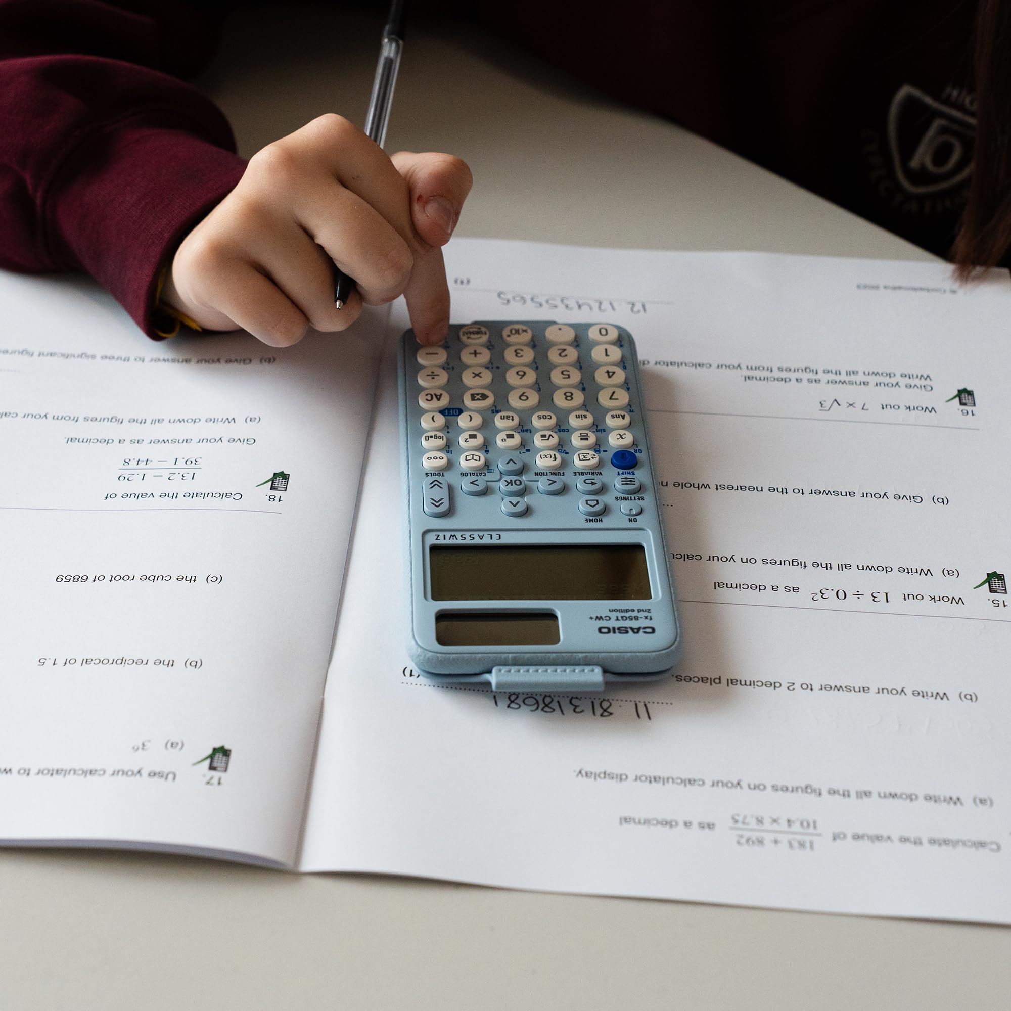 Casio fx-85GTCW+ wissenschaftlicher Taschenrechner, Blau (UK-Version), Upgrade vom vorherigen fx-85GTCW-Modell